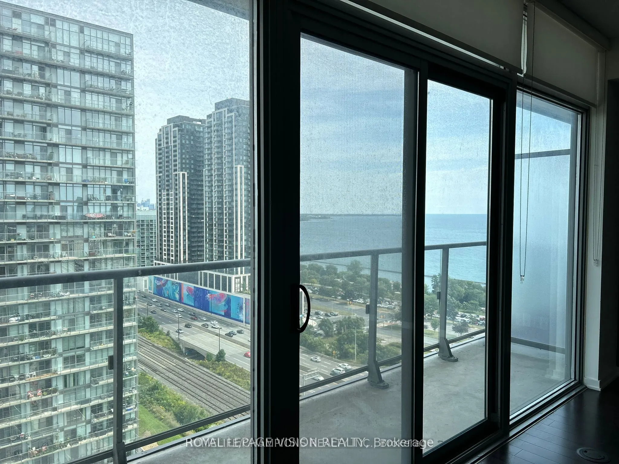 105 The Queensway #2016