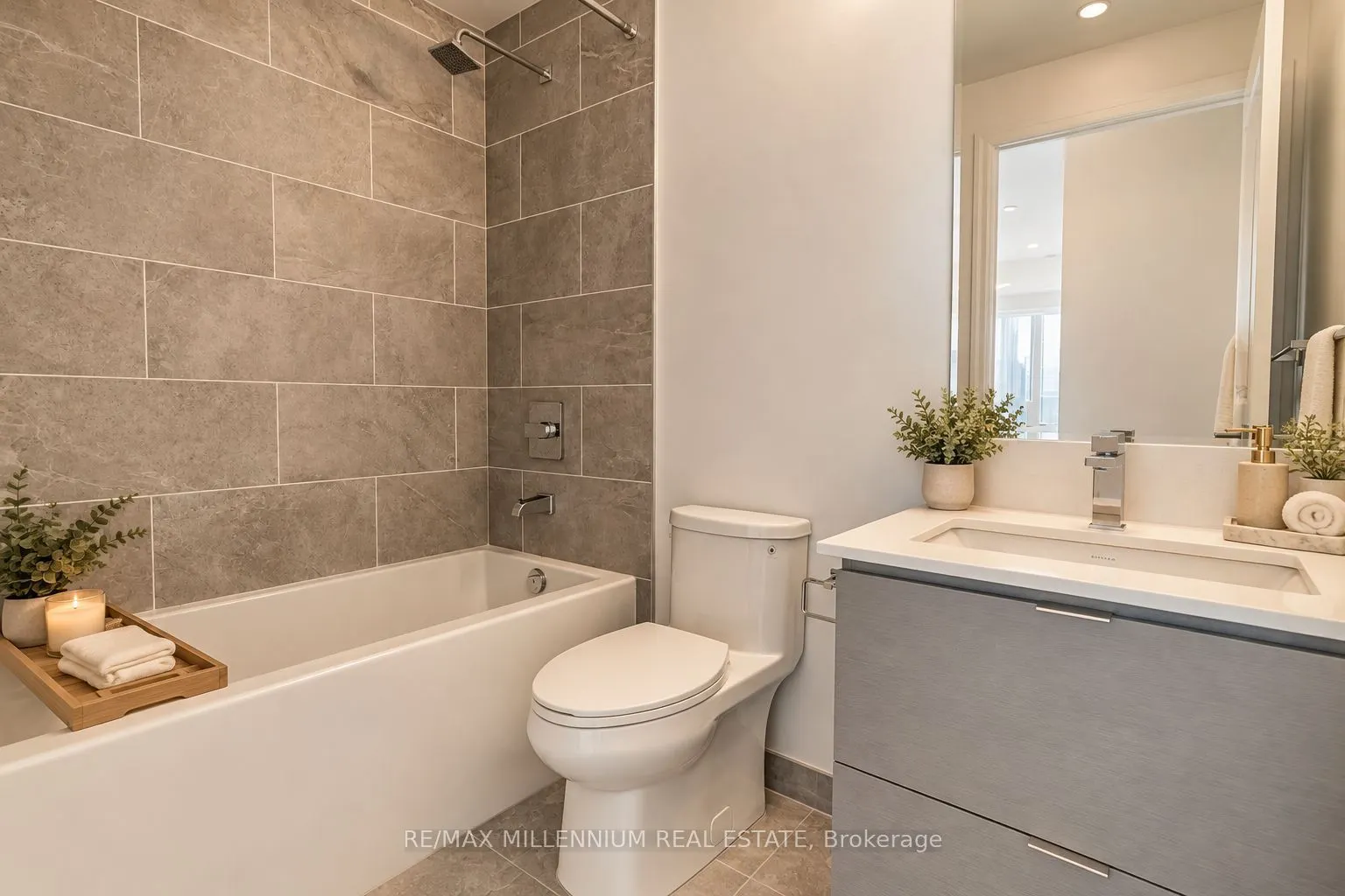 36 Elm Drive W #2607