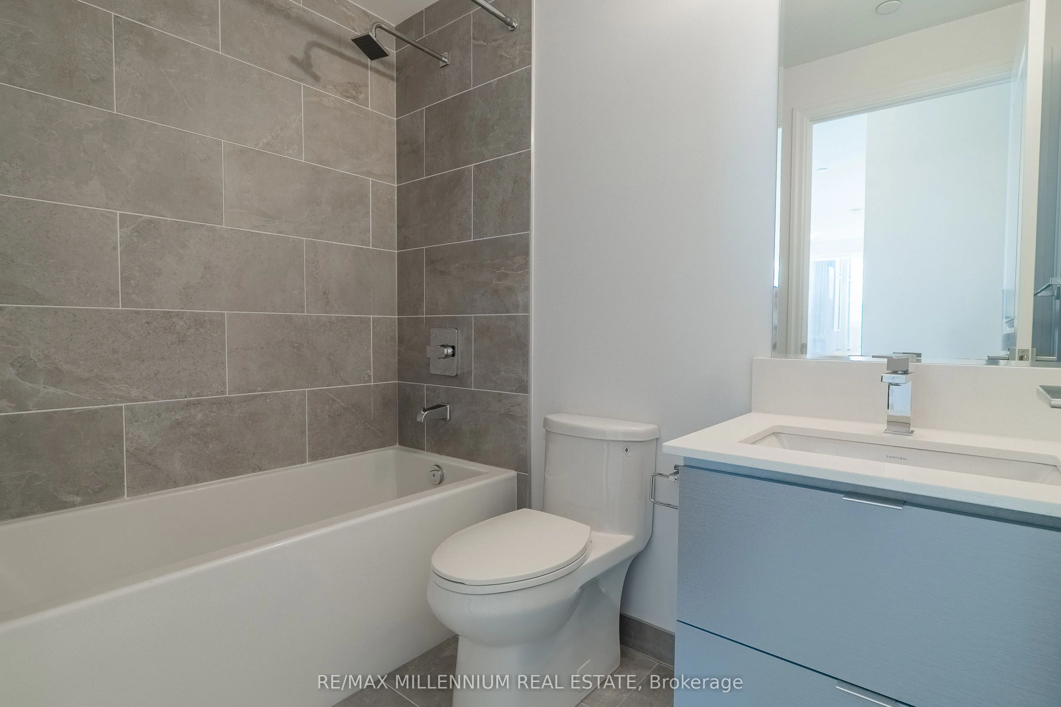 36 Elm Drive W #2607
