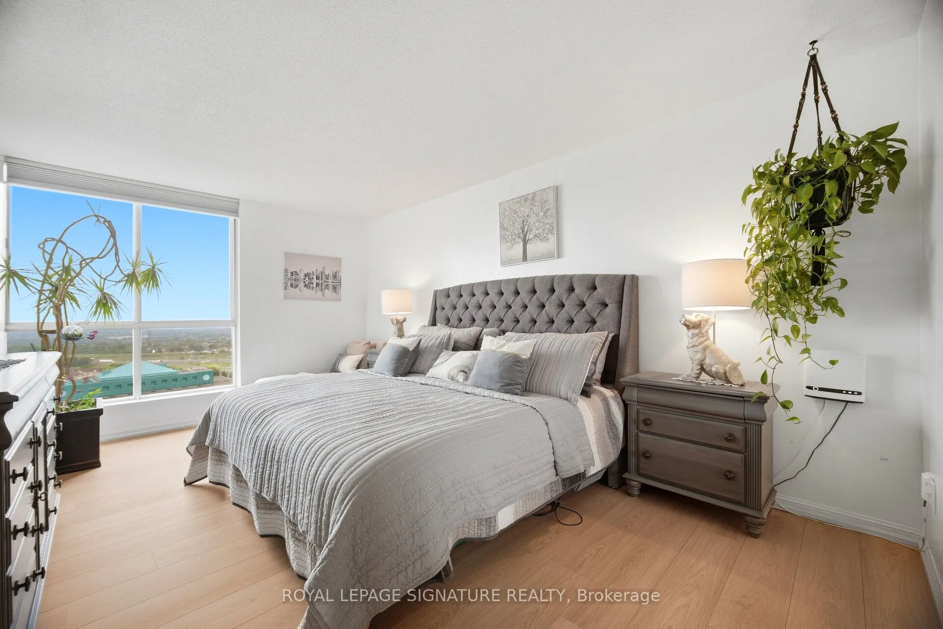 55 Kingsbridge Garden Circle #2310