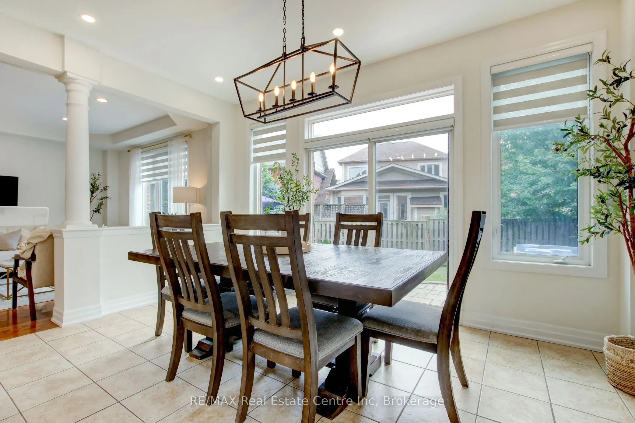 52 Bardoe Crescent