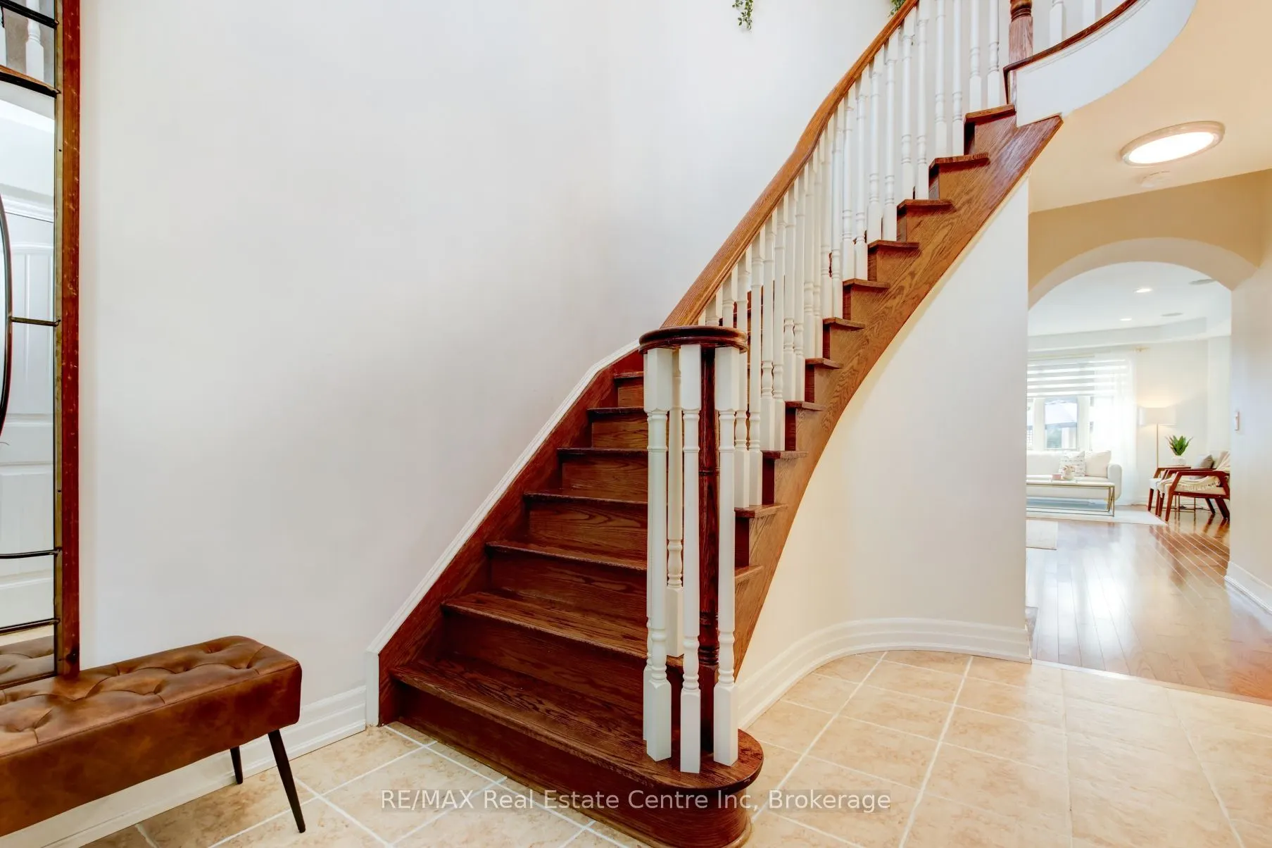 52 Bardoe Crescent
