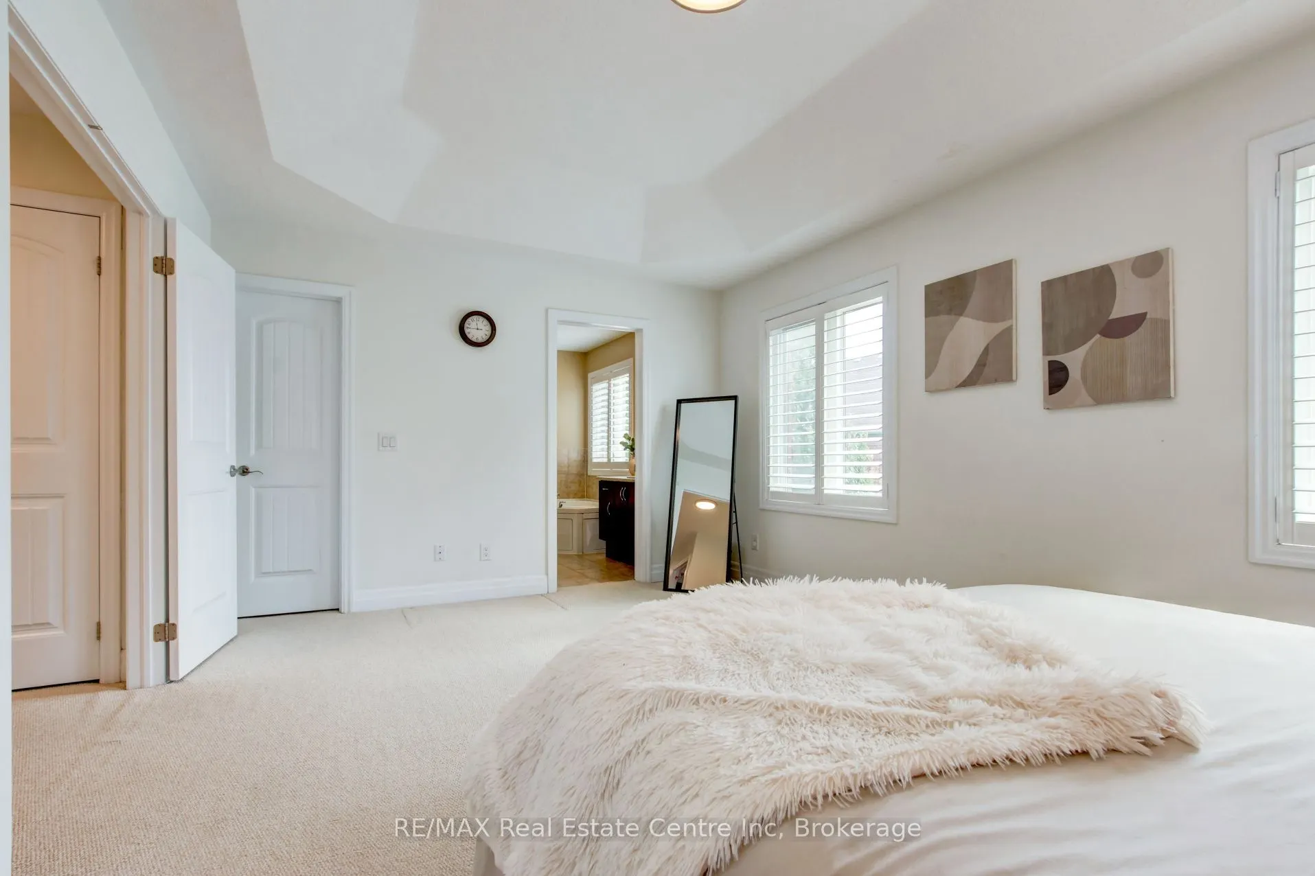 52 Bardoe Crescent