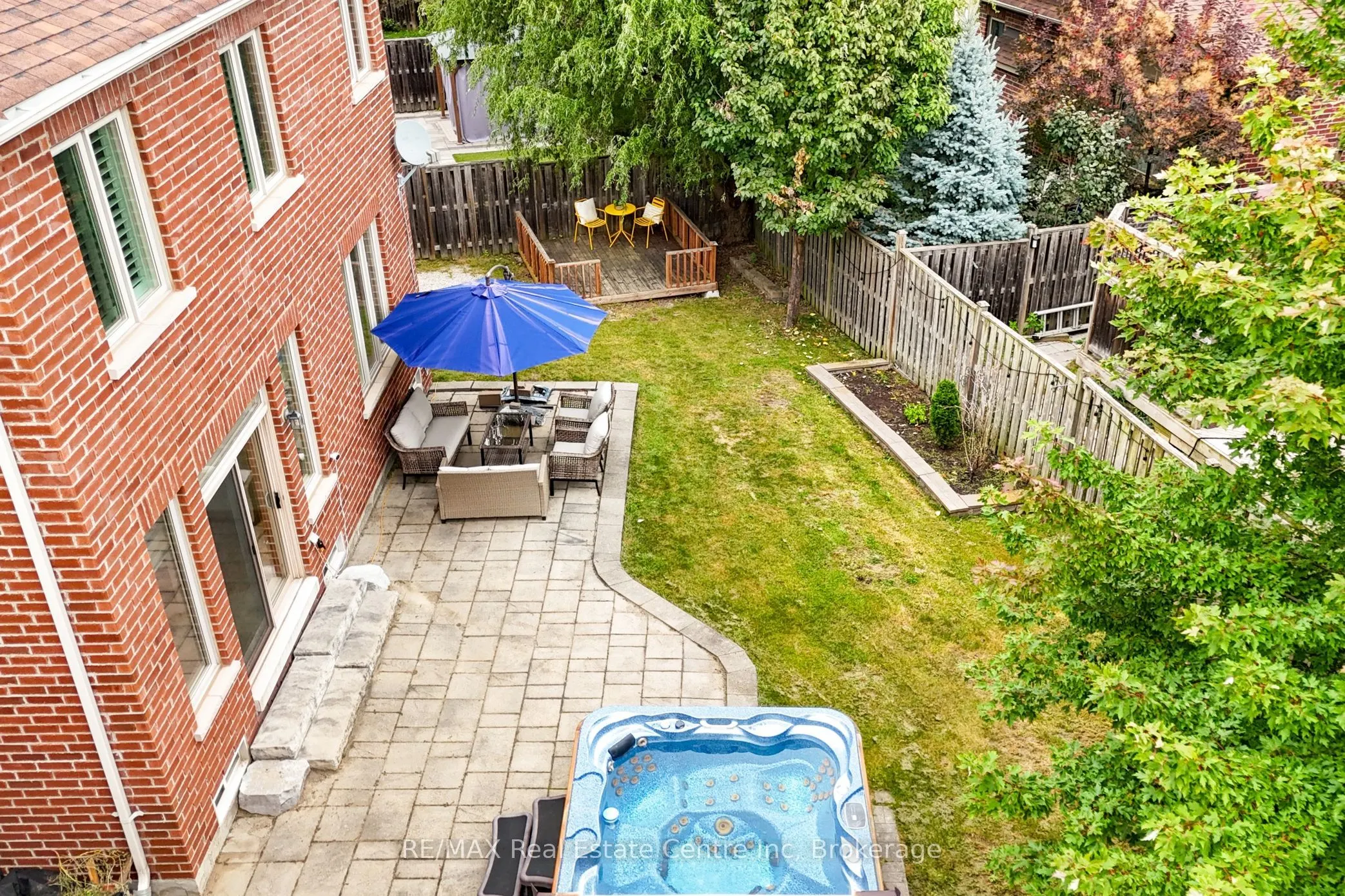 52 Bardoe Crescent