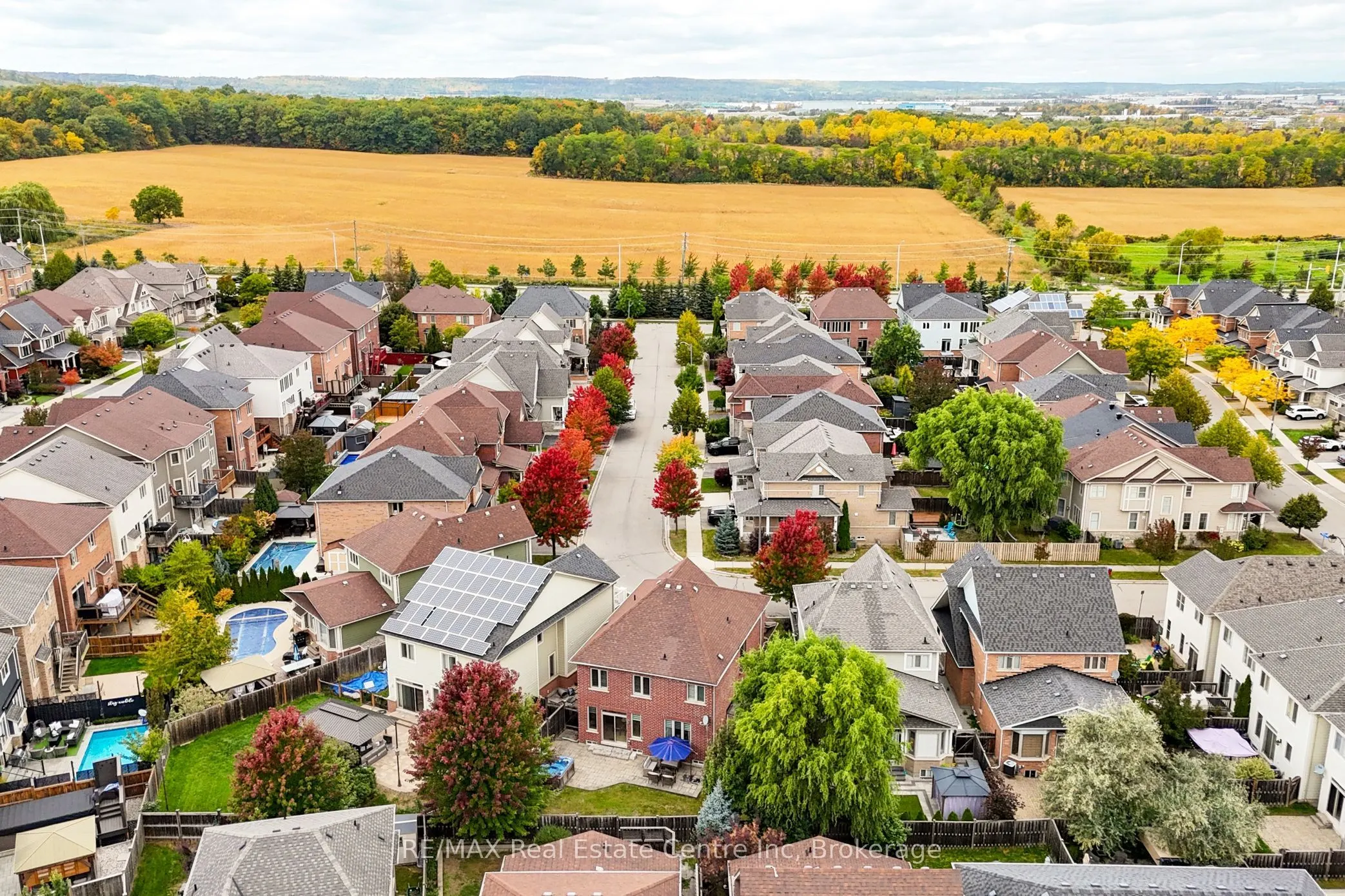 52 Bardoe Crescent