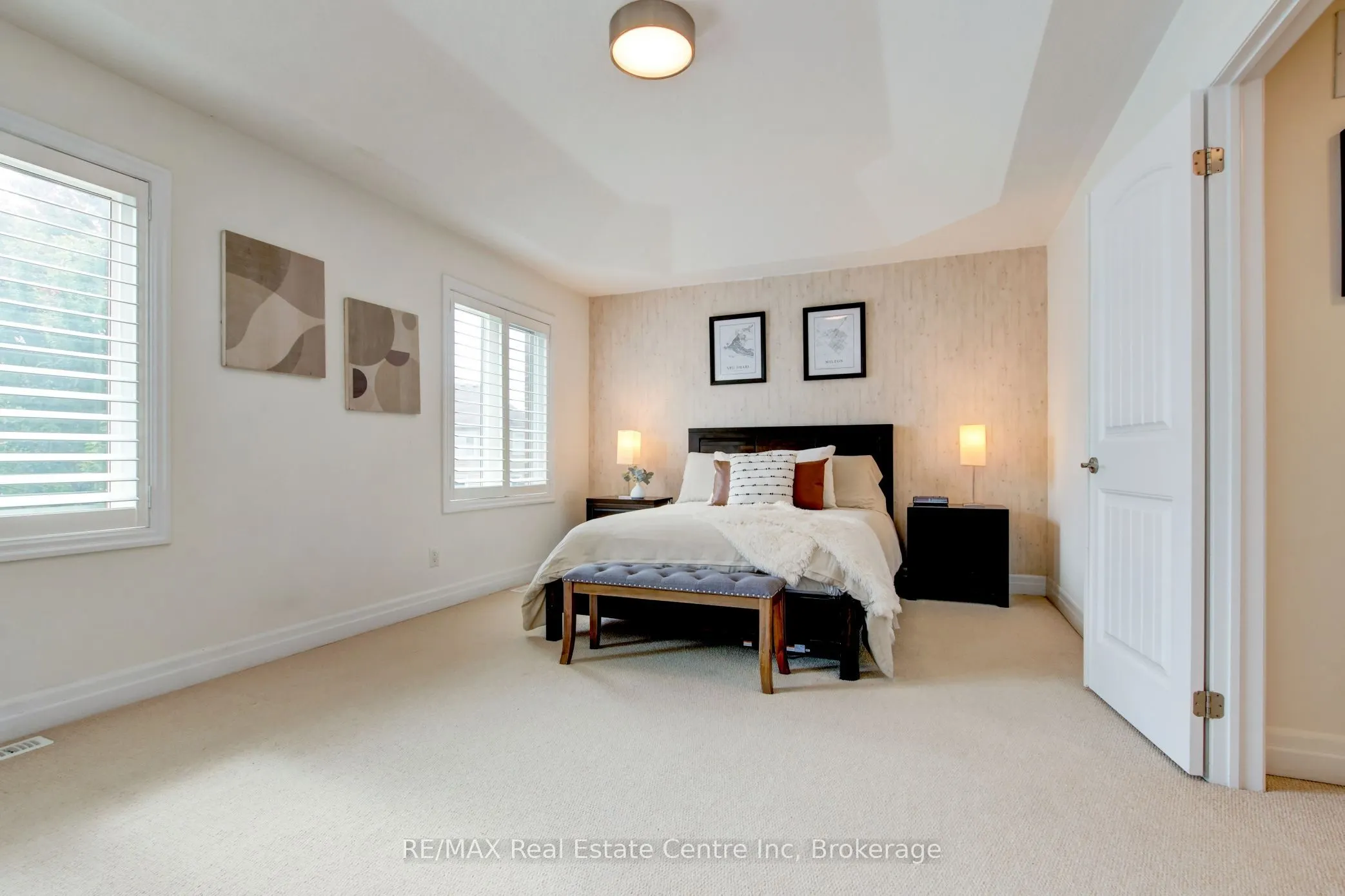 52 Bardoe Crescent