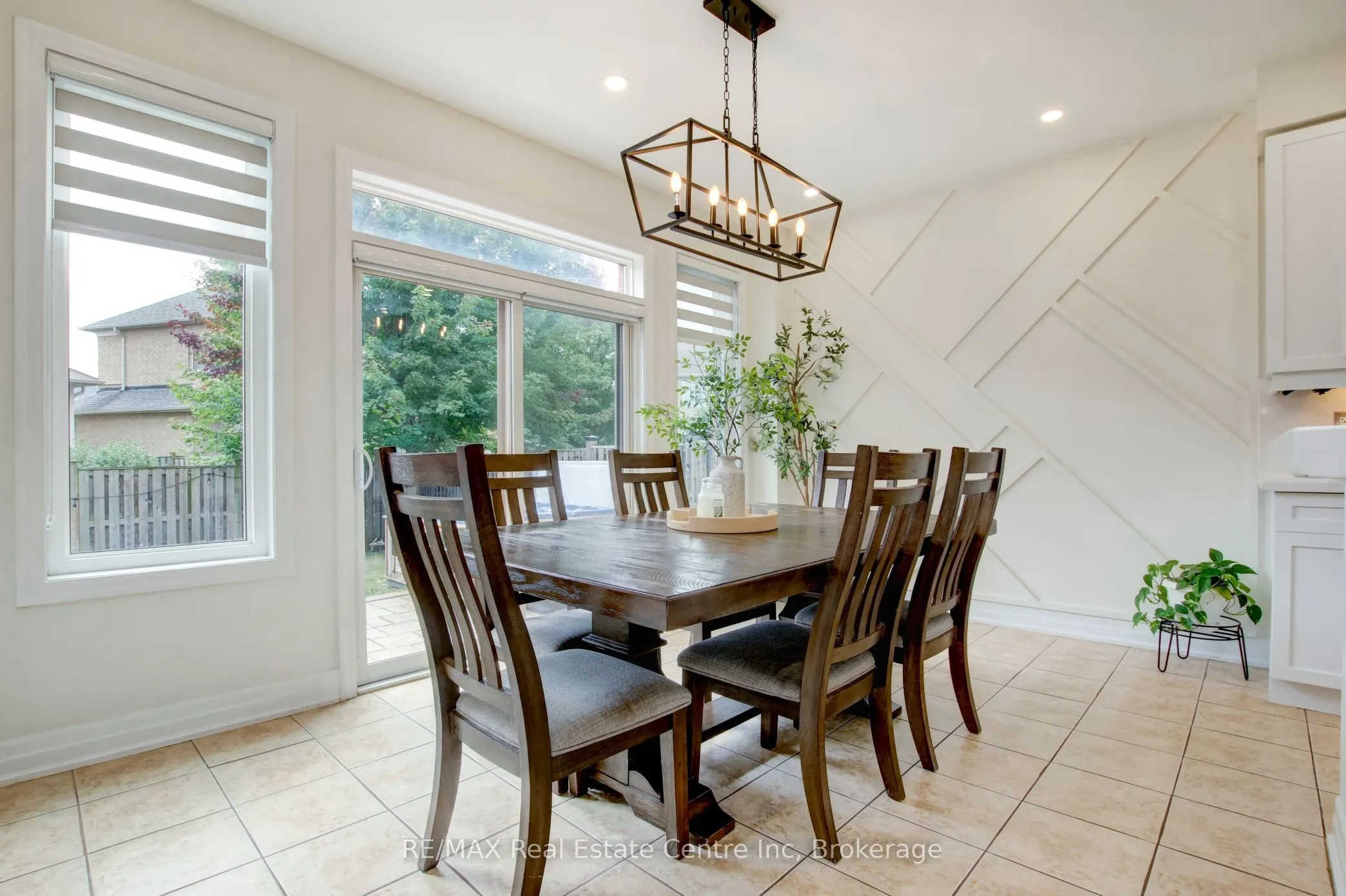 52 Bardoe Crescent