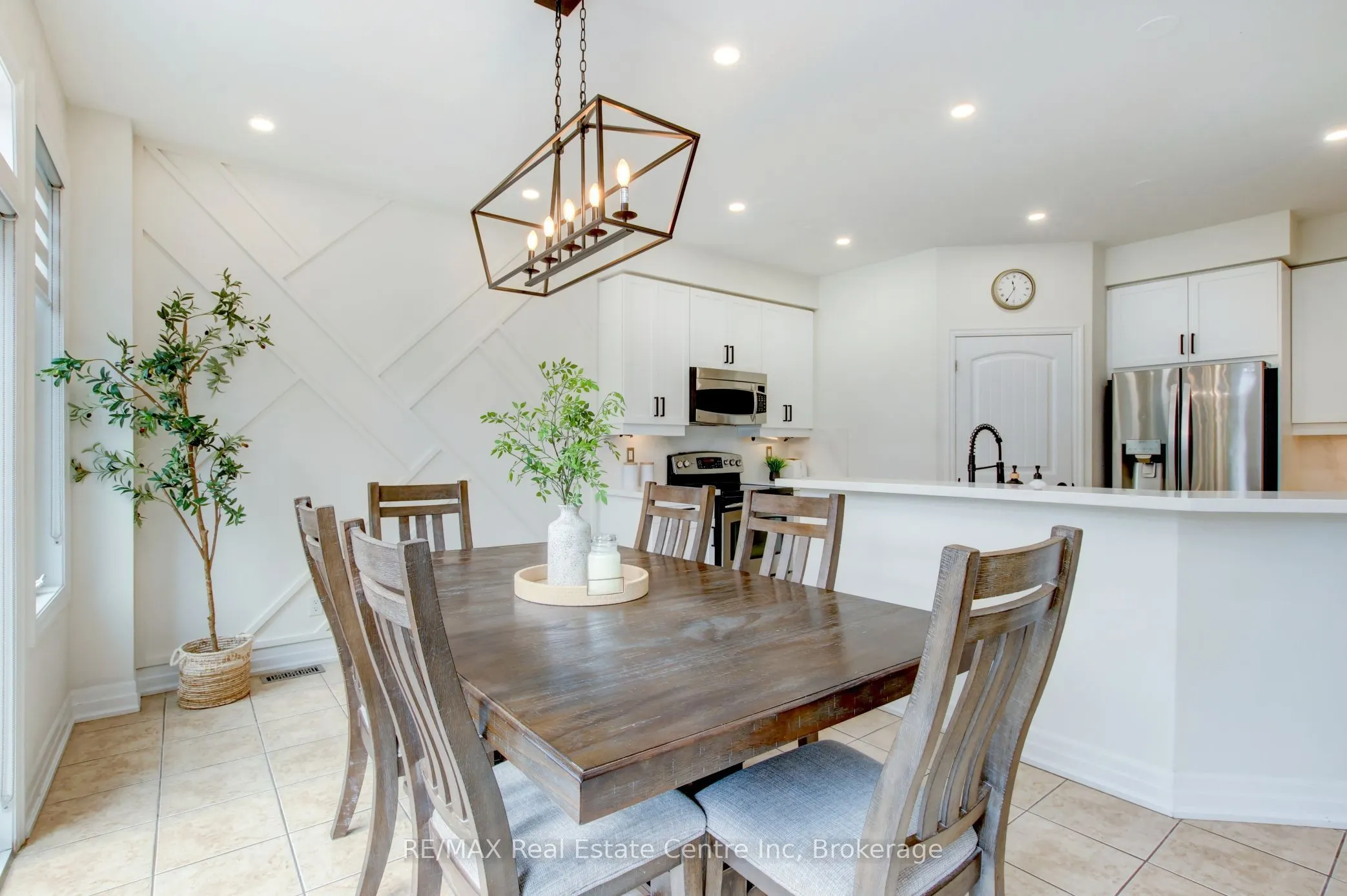 52 Bardoe Crescent