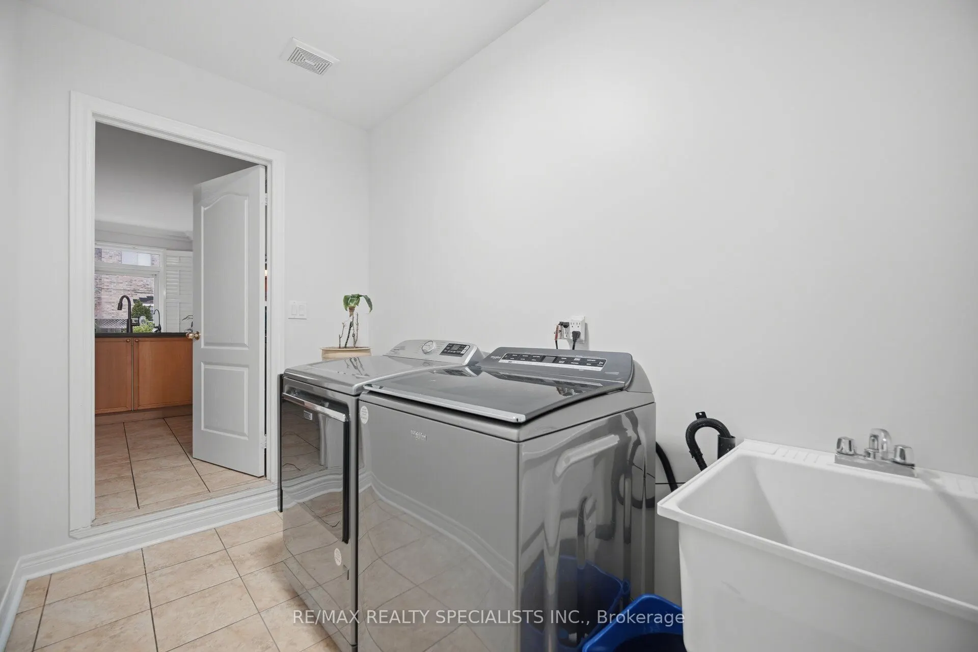 3225 Escada Drive