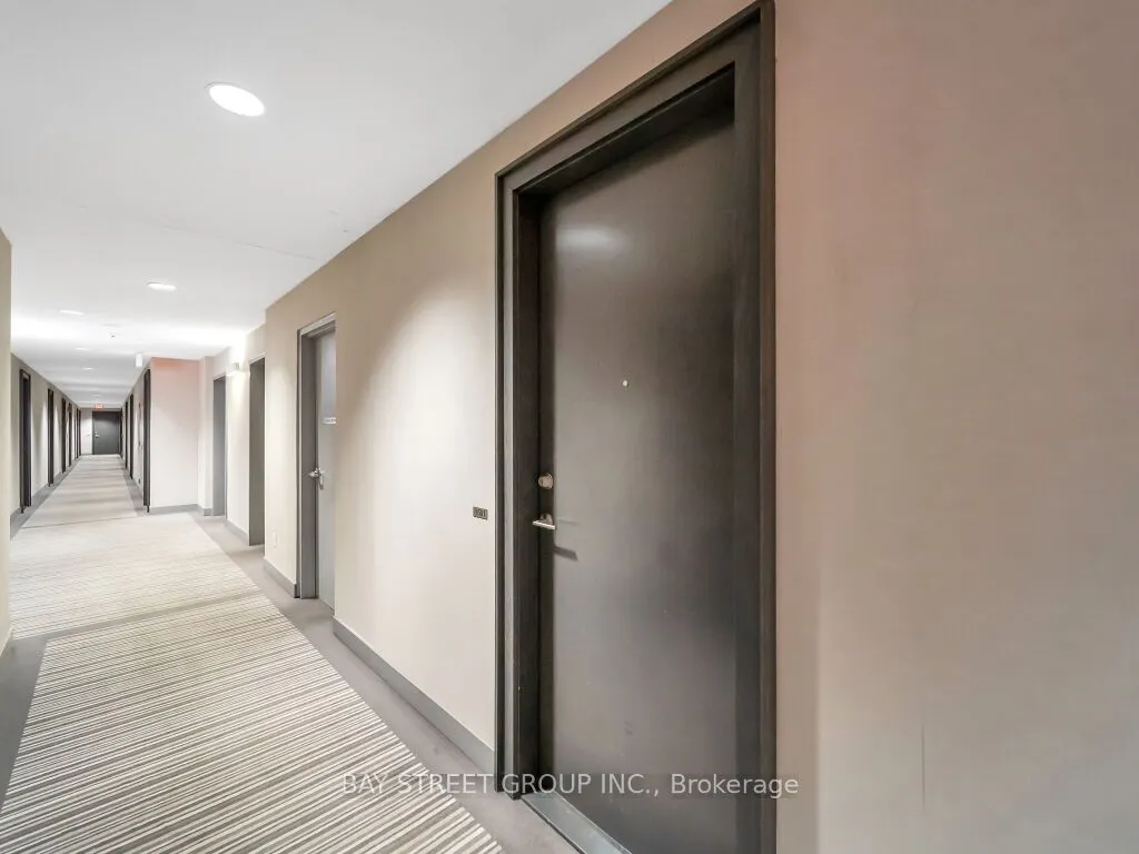 105 The Queensway Avenue #1501