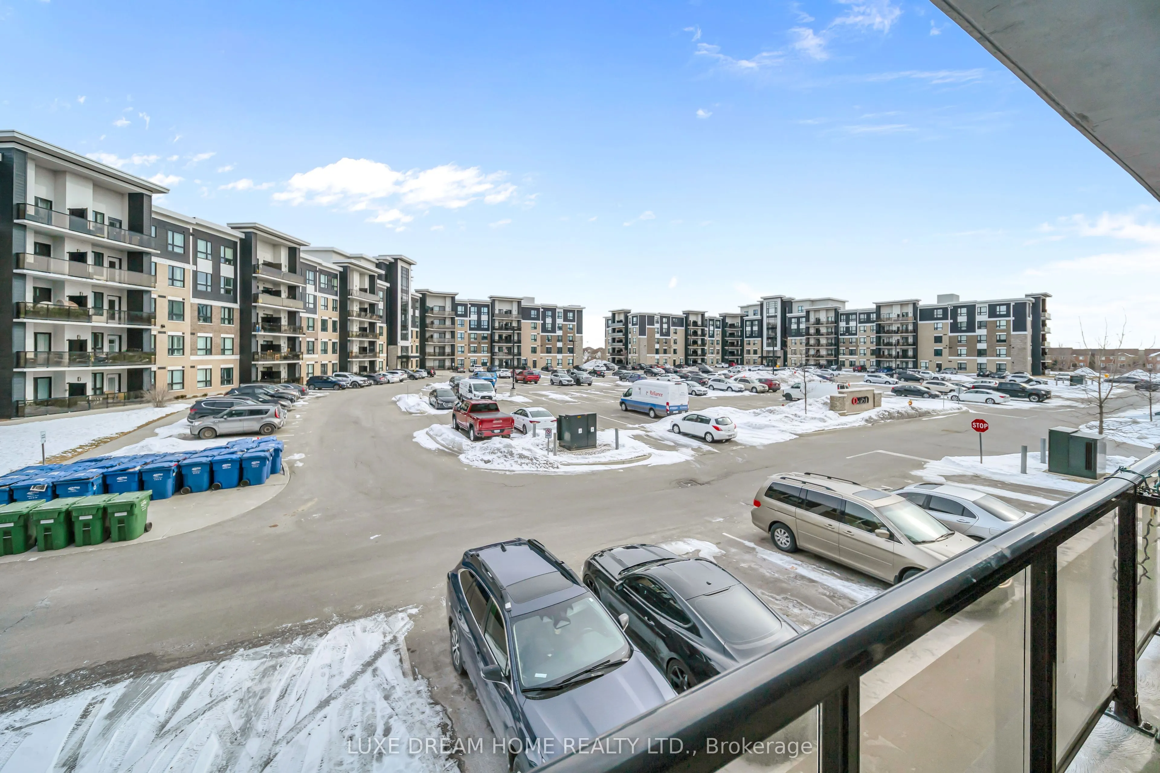 620 Sauve Street E #206