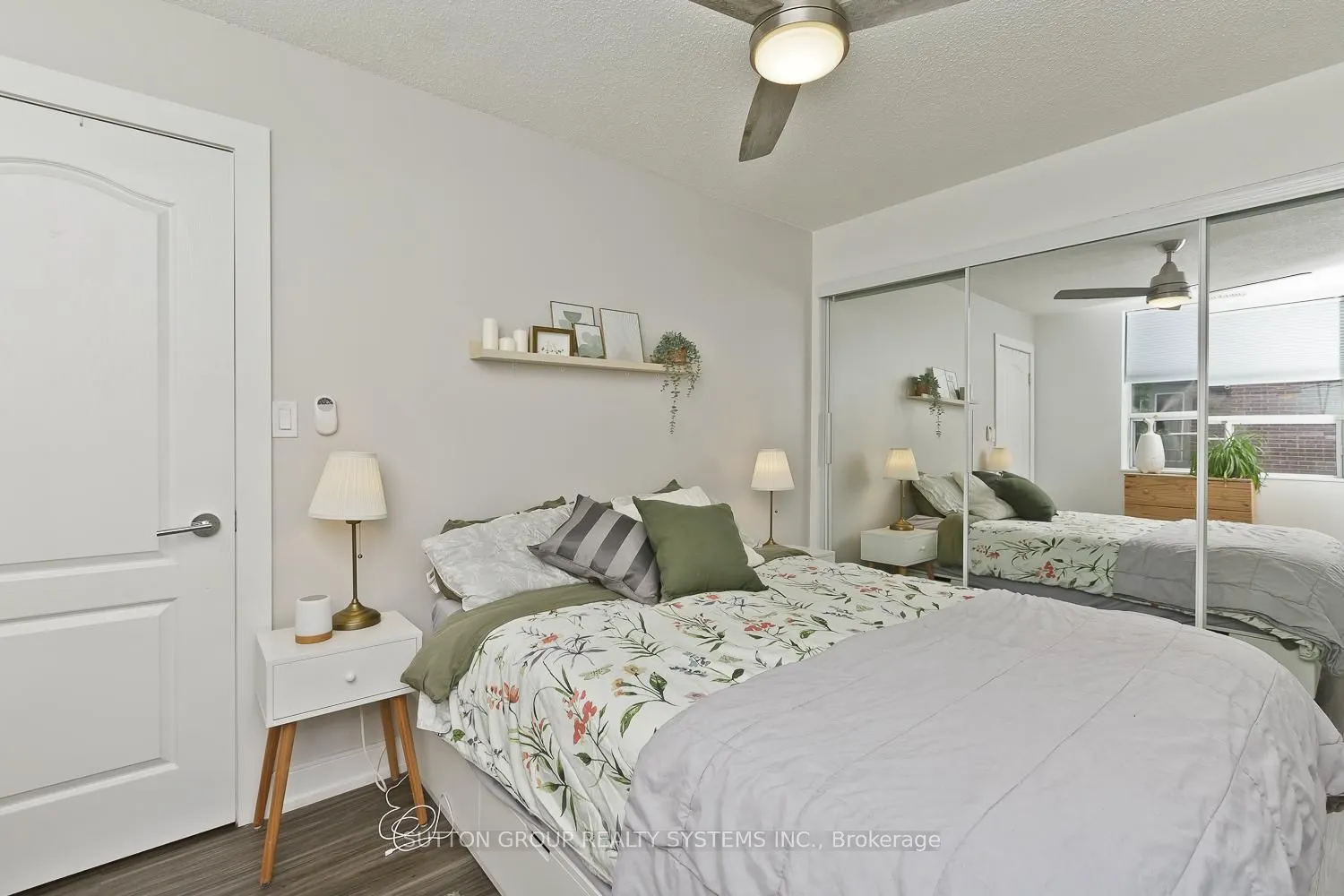 4198 Dundas Street W #311