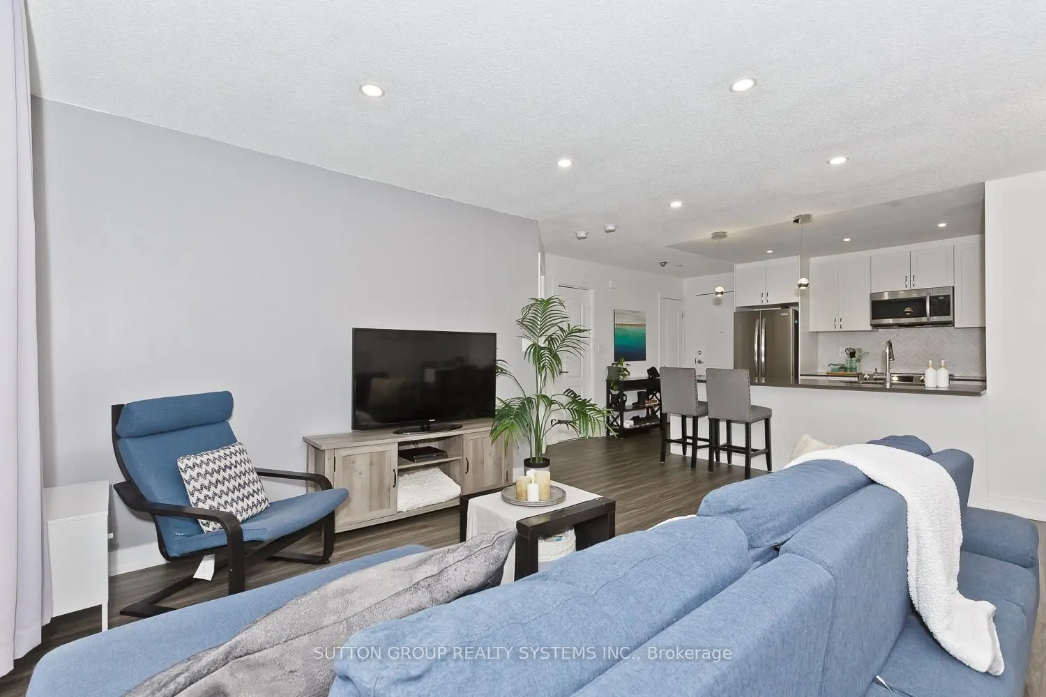 4198 Dundas Street W #311