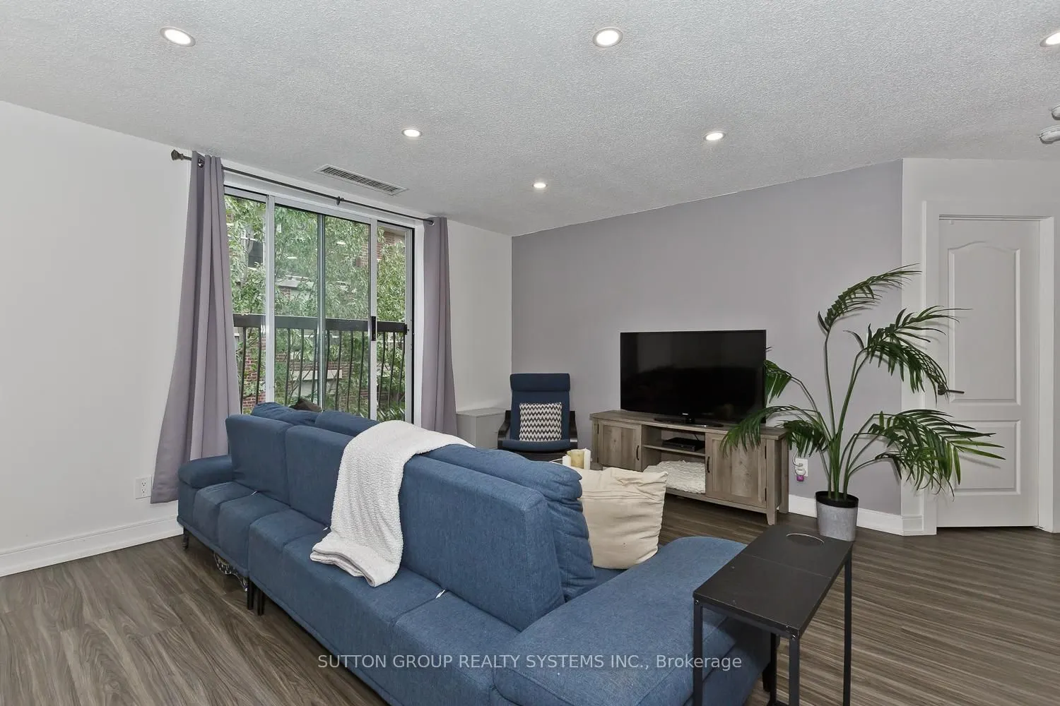 4198 Dundas Street W #311