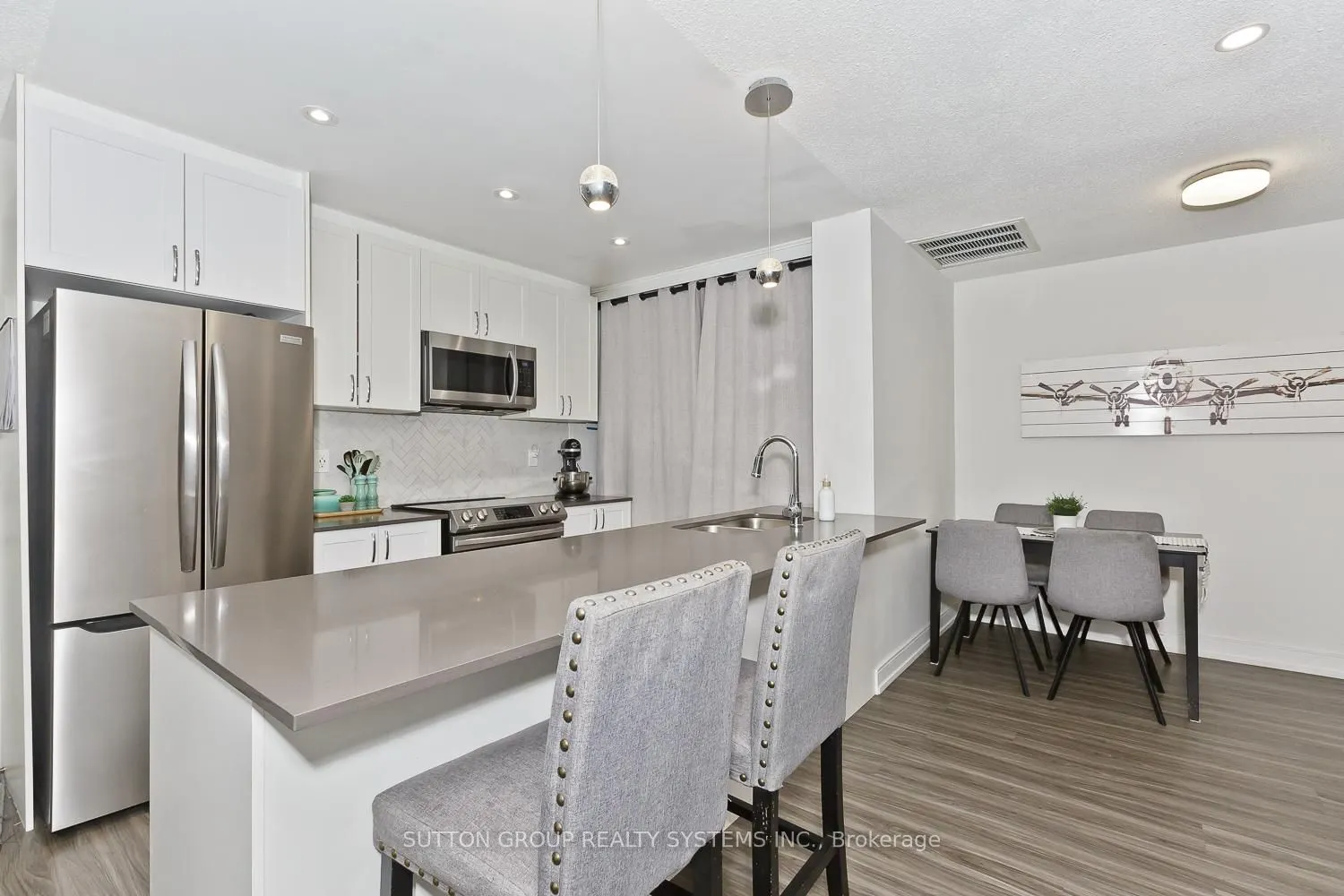 4198 Dundas Street W #311