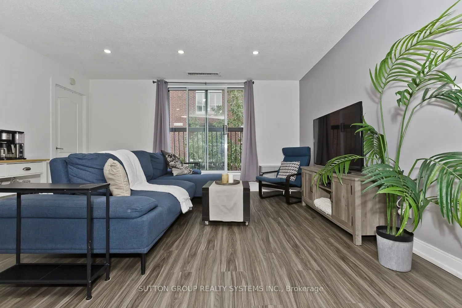 4198 Dundas Street W #311