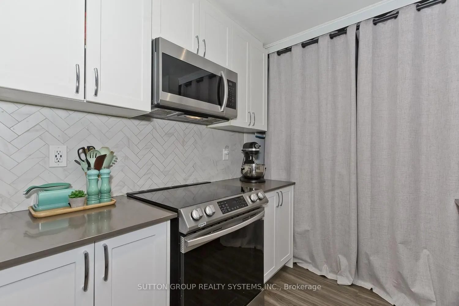 4198 Dundas Street W #311