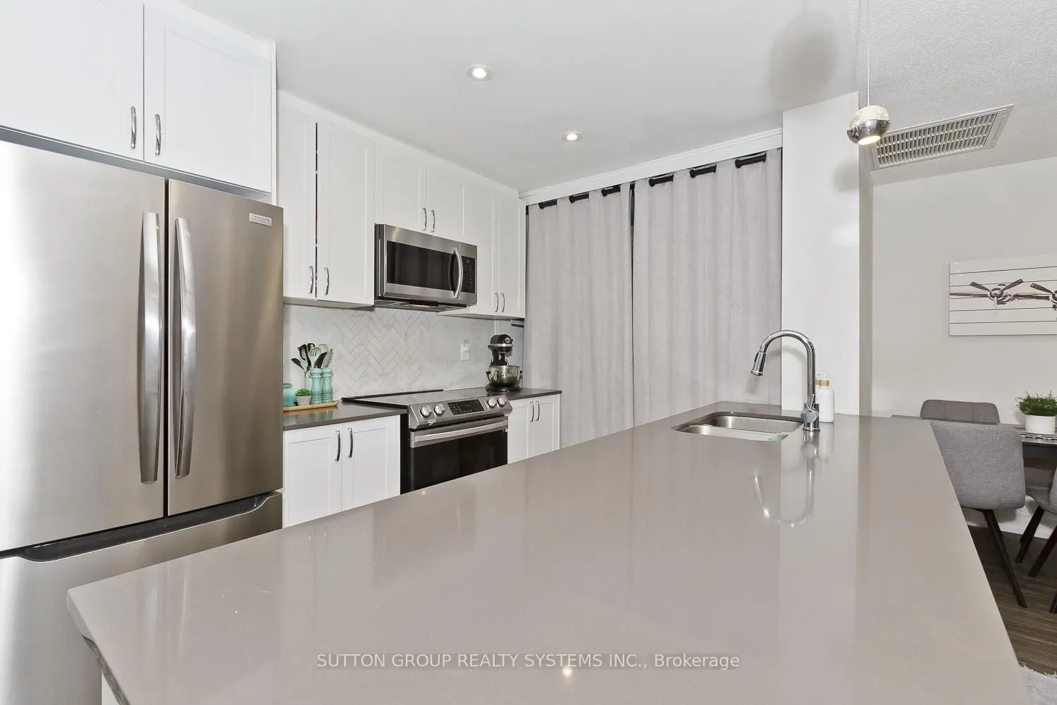 4198 Dundas Street W #311