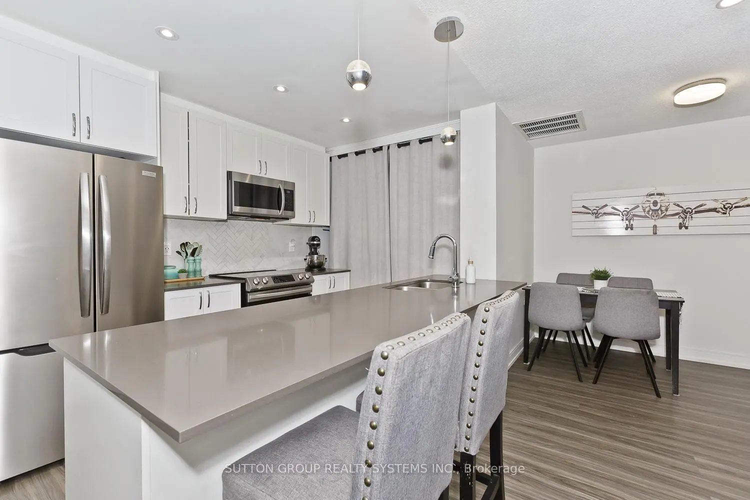 4198 Dundas Street W #311