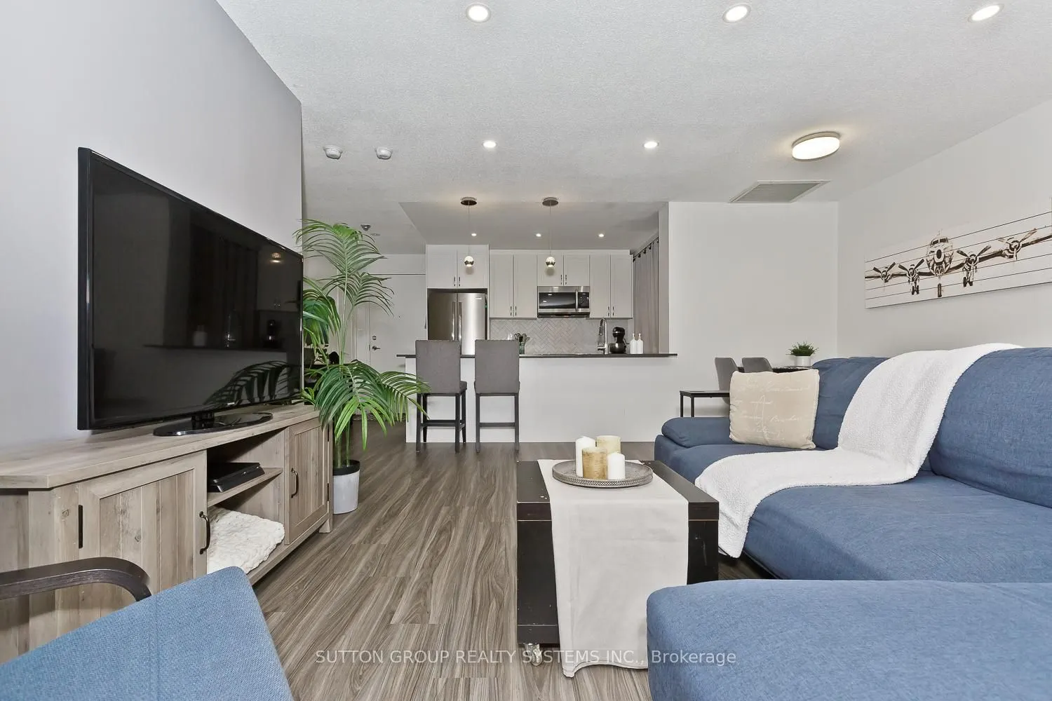 4198 Dundas Street W #311