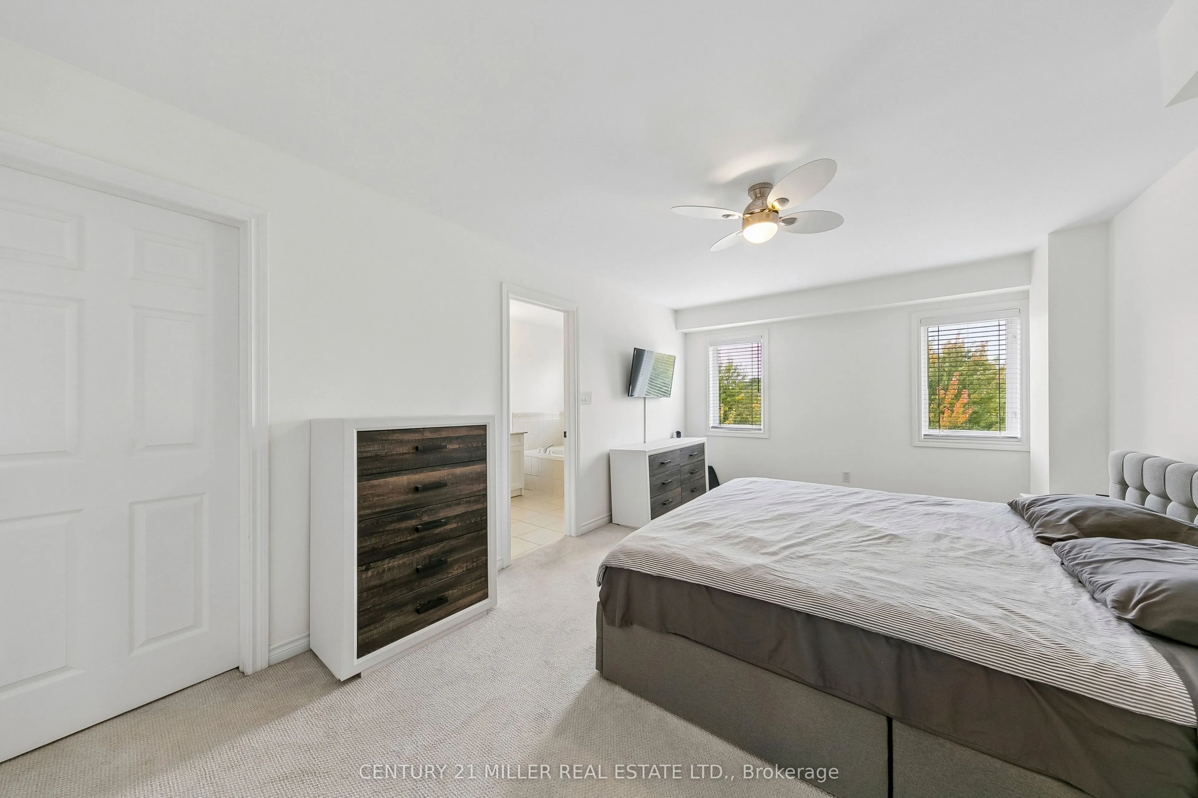 300 Ravineview Way #37