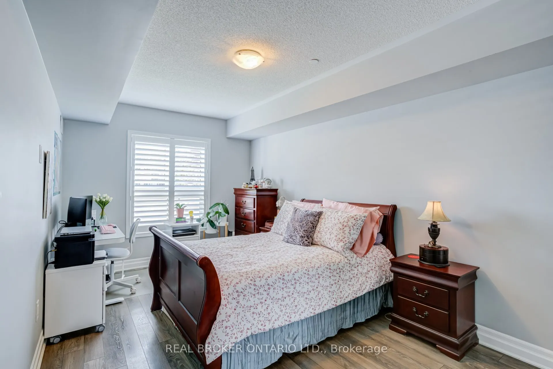 1045 Nadalin Heights #105