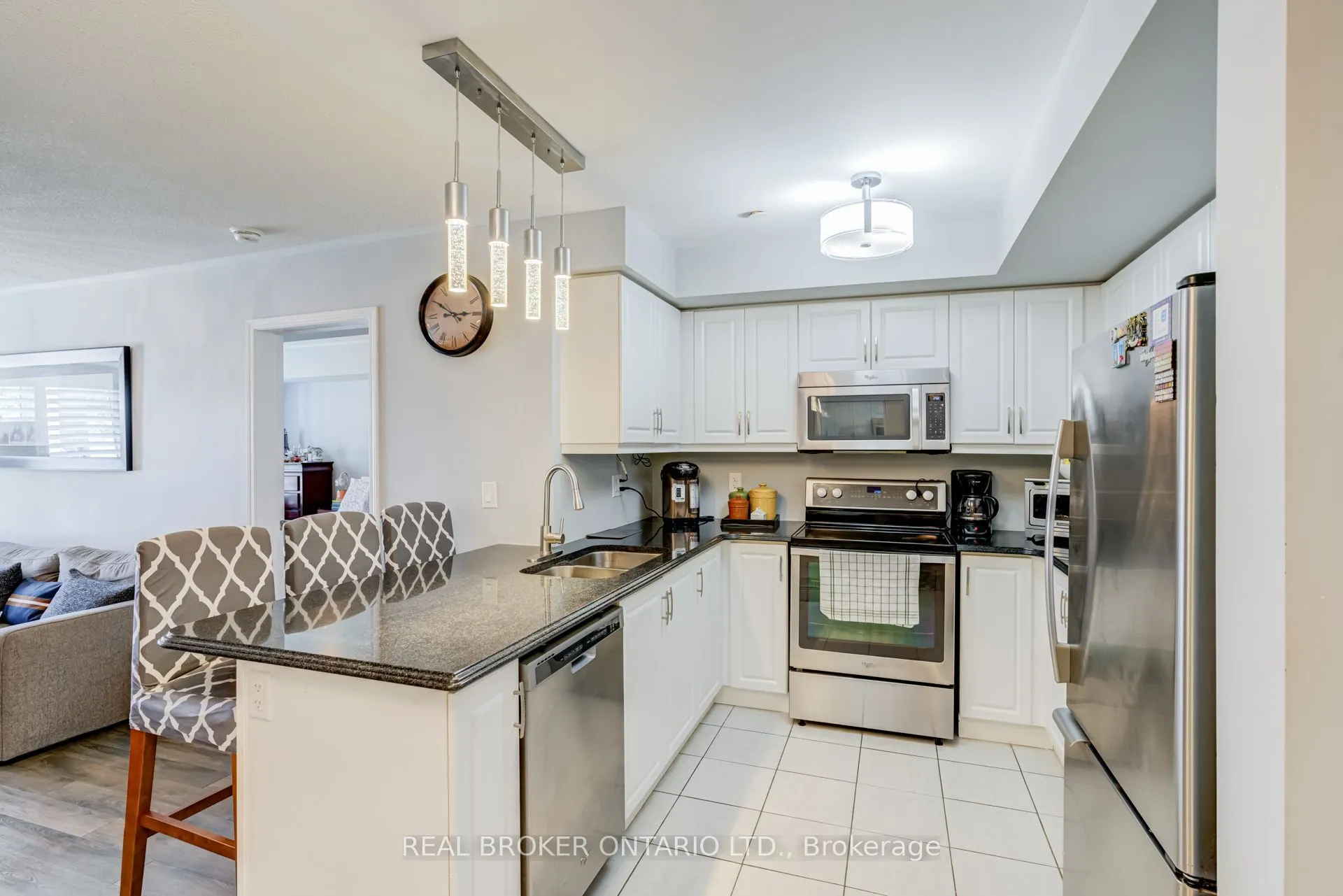 1045 Nadalin Heights #105