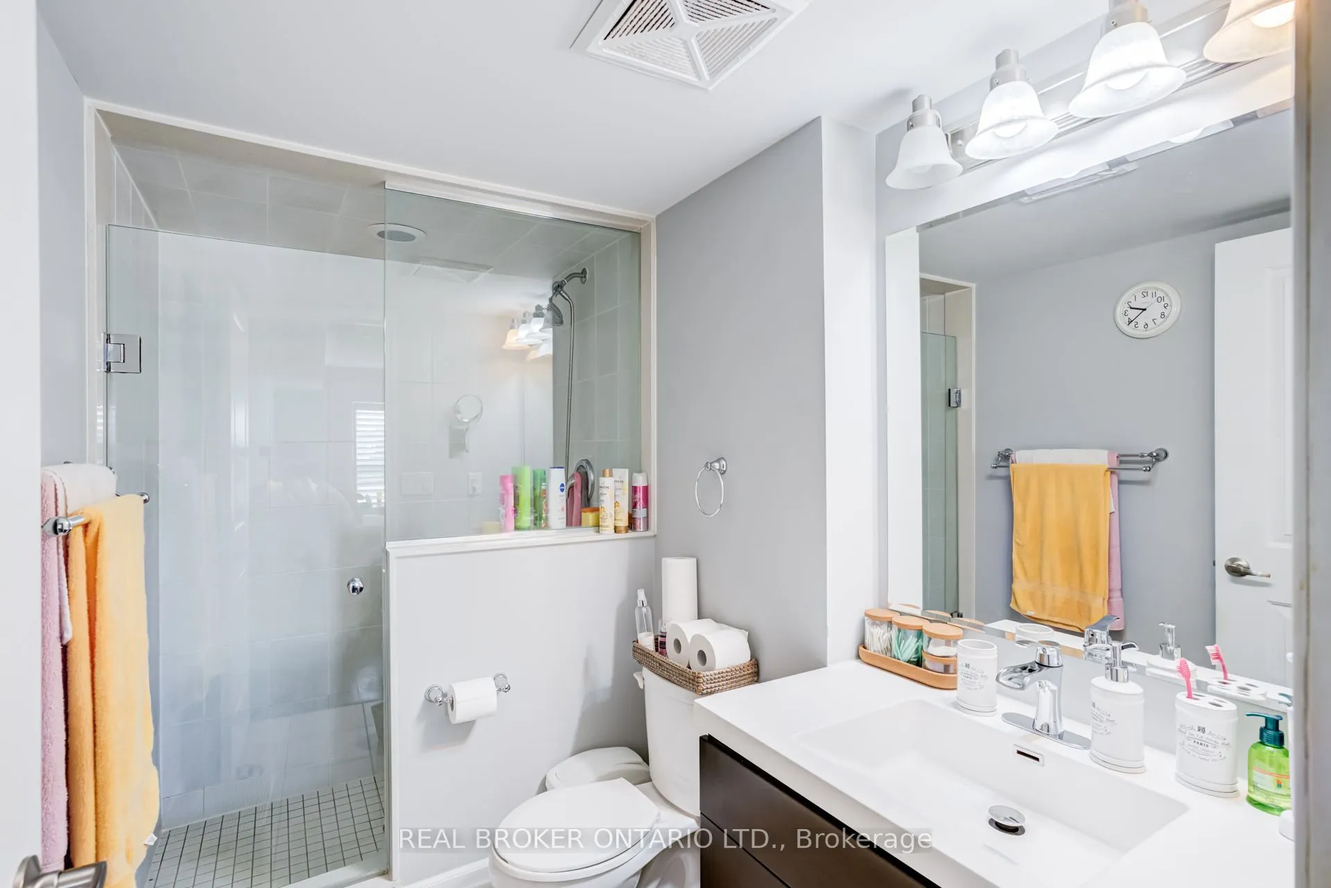 1045 Nadalin Heights #105