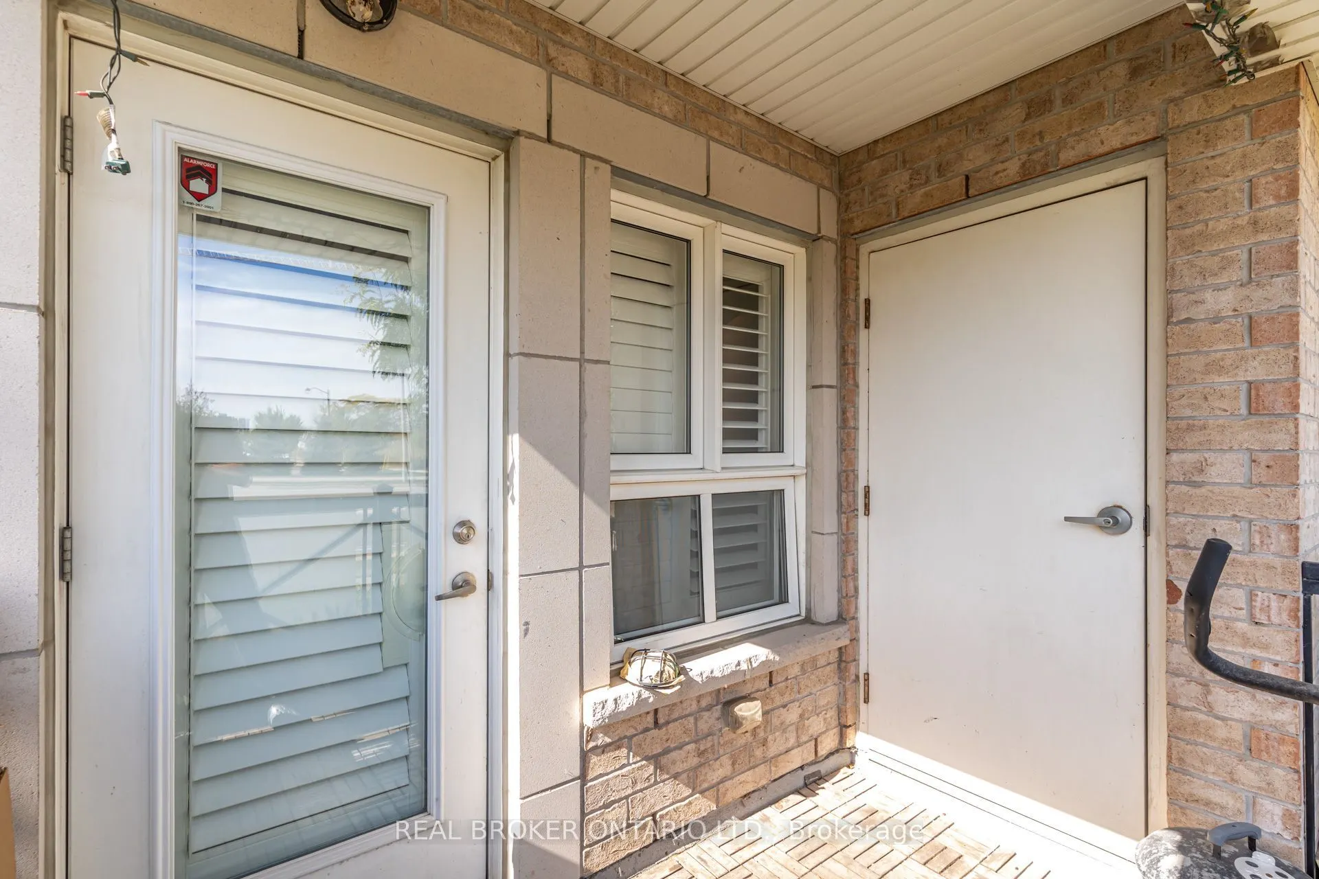 1045 Nadalin Heights #105