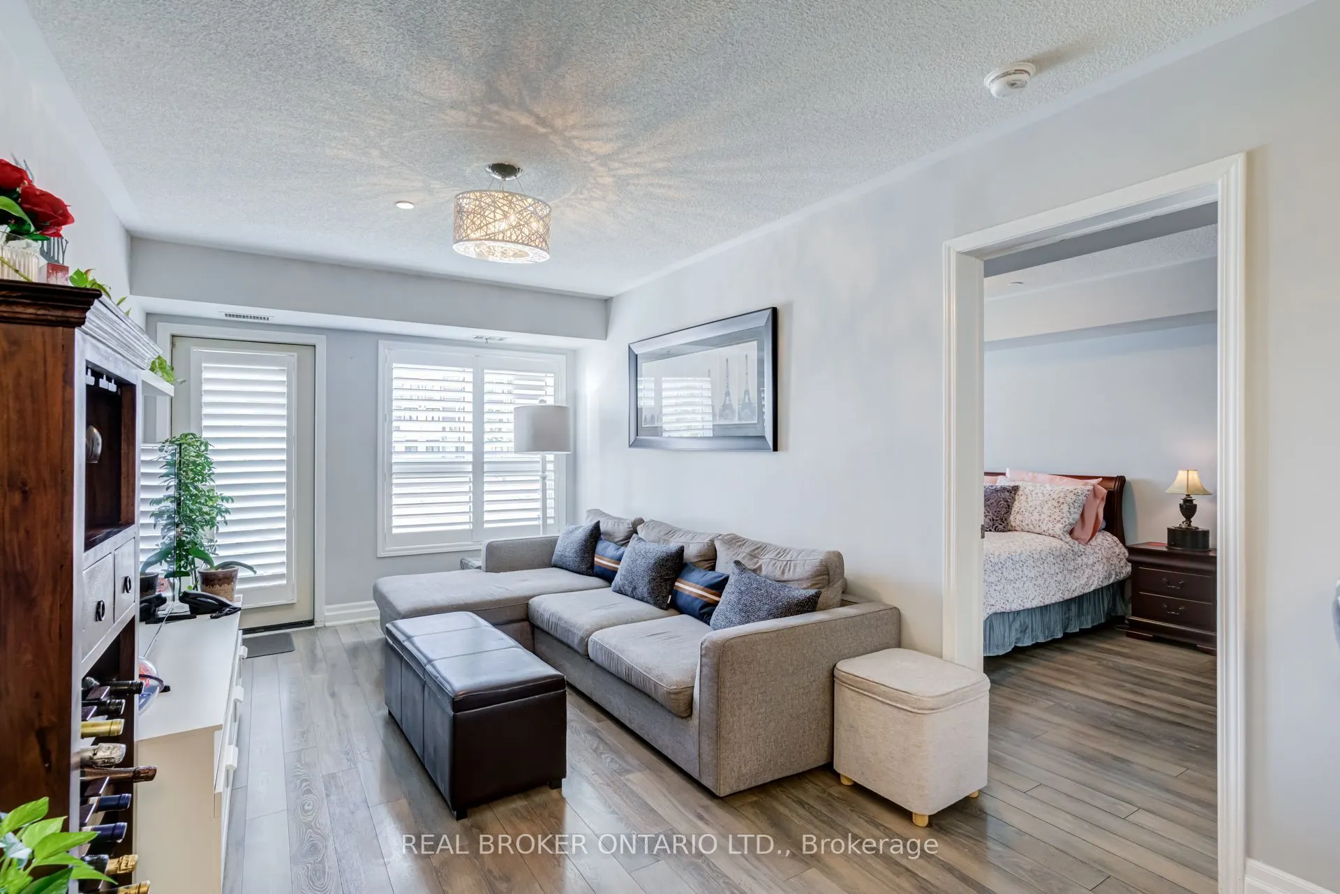1045 Nadalin Heights #105