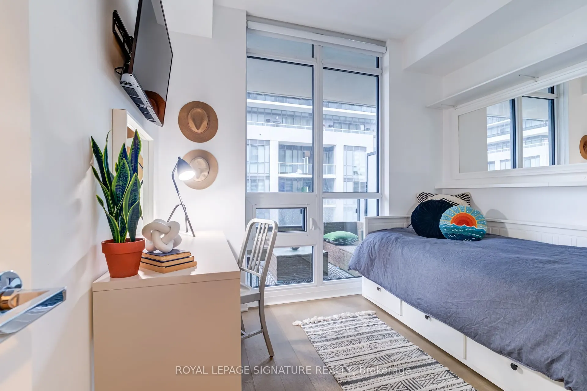 60 Annie Craig Drive #B415