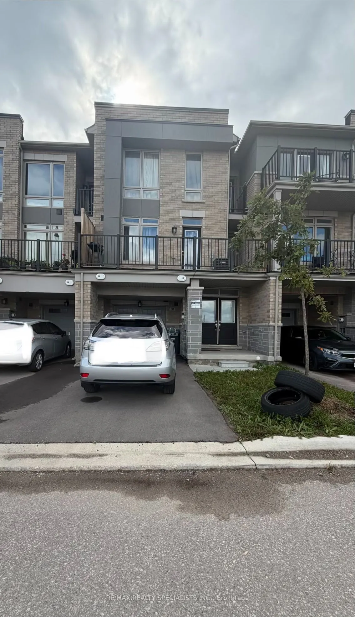 80 Donald Ficht Crescent