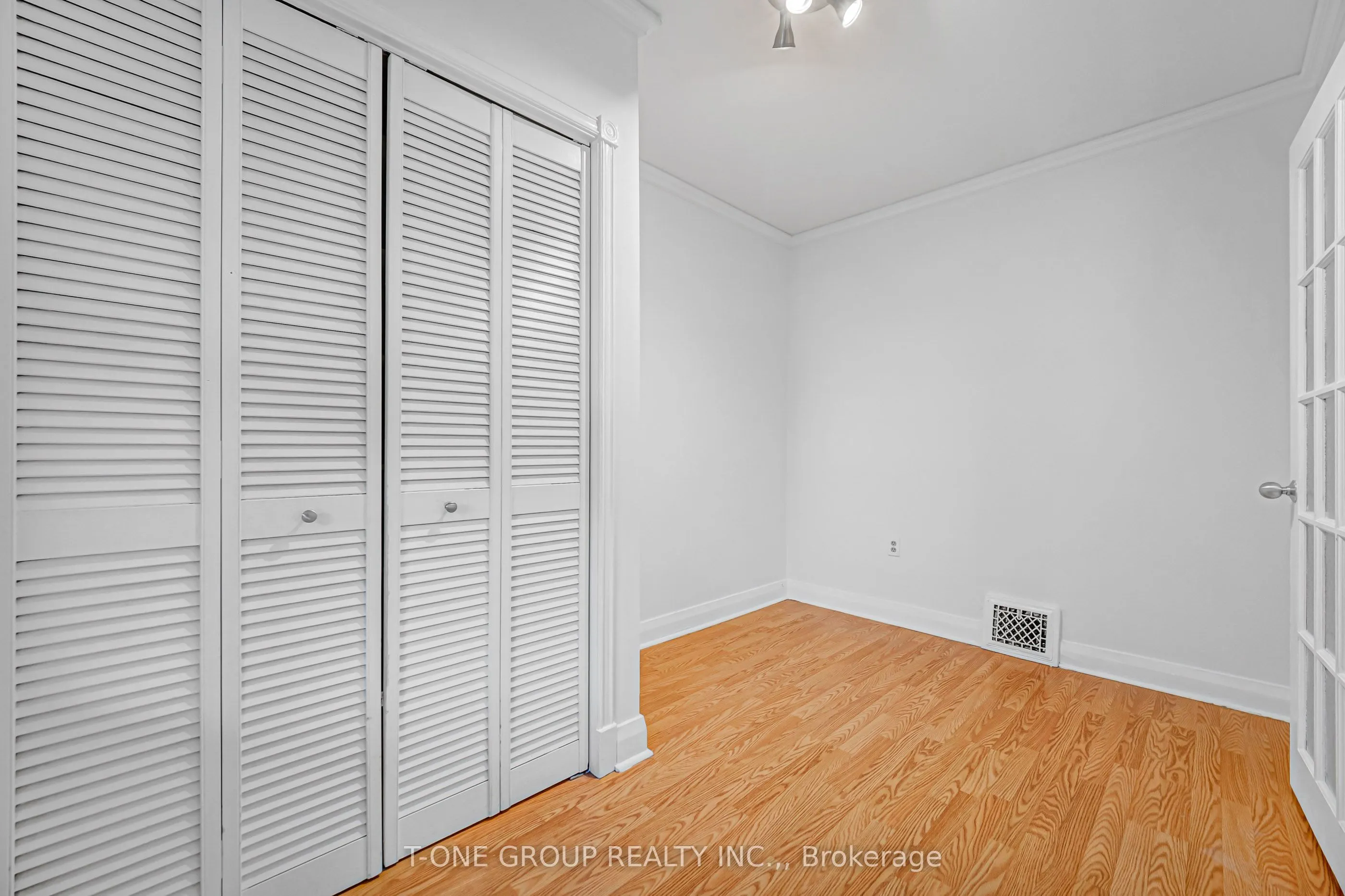 13 Twenty Ninth Street