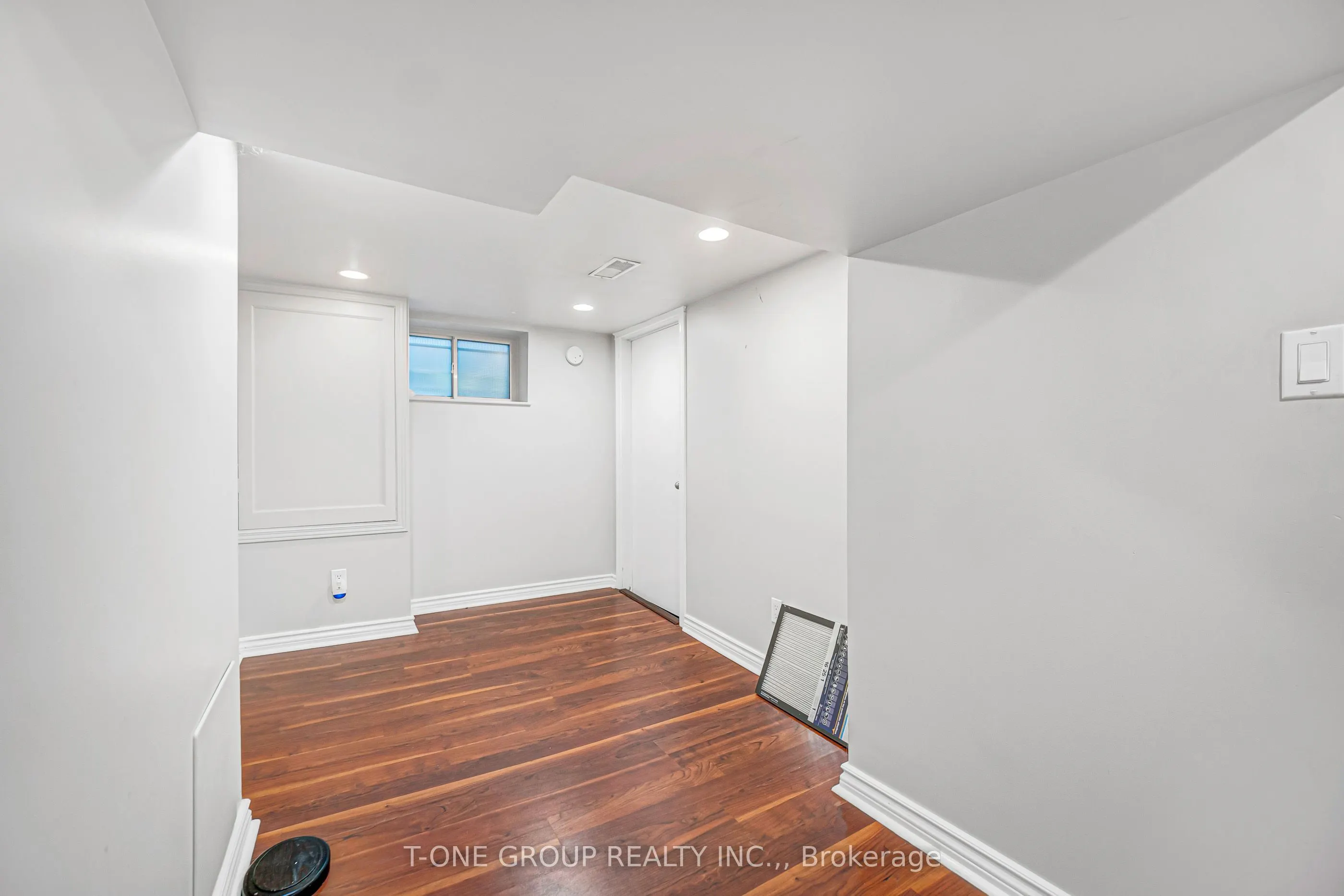 13 Twenty Ninth Street