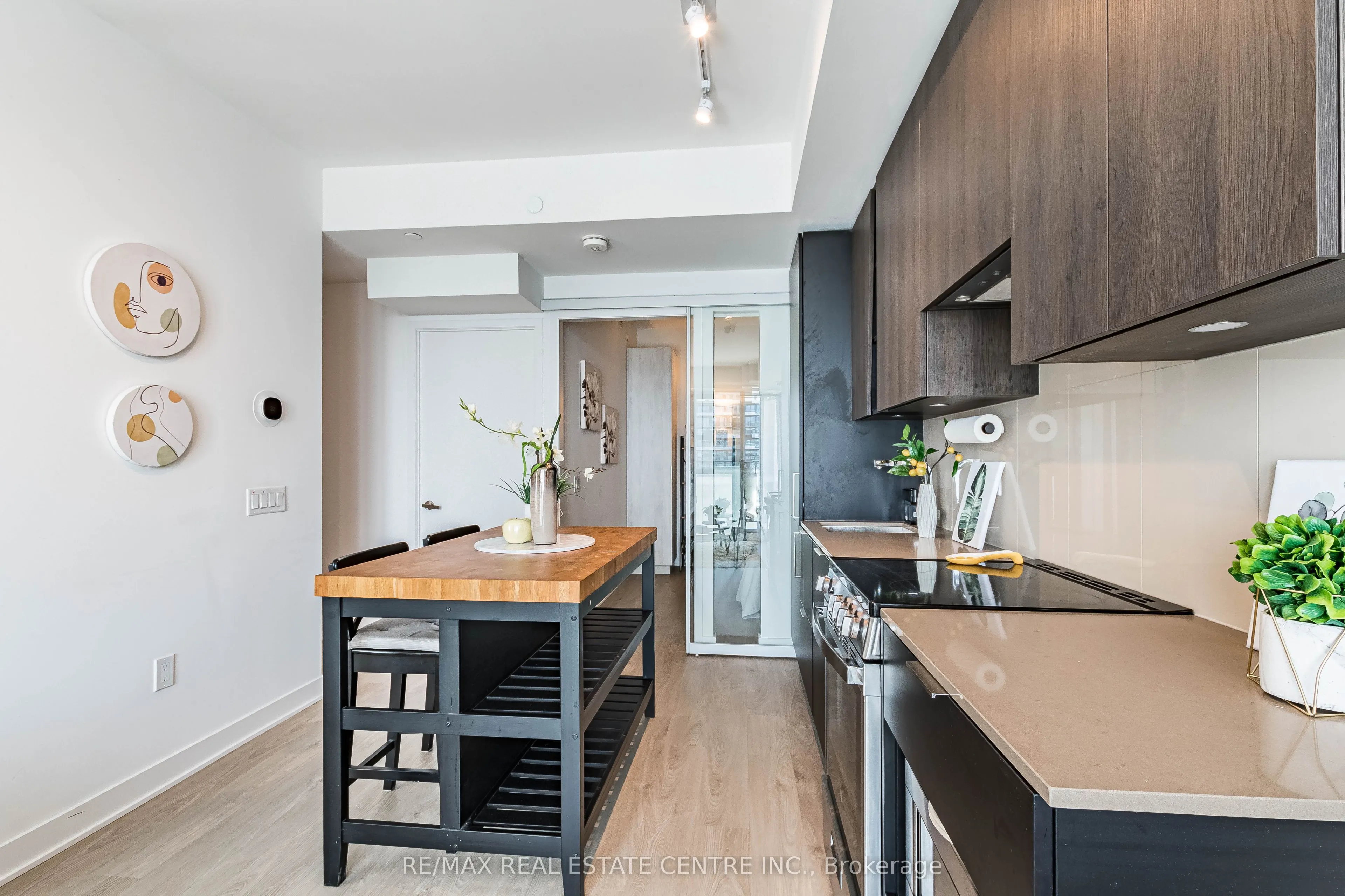 3900 Confederation Parkway #5707
