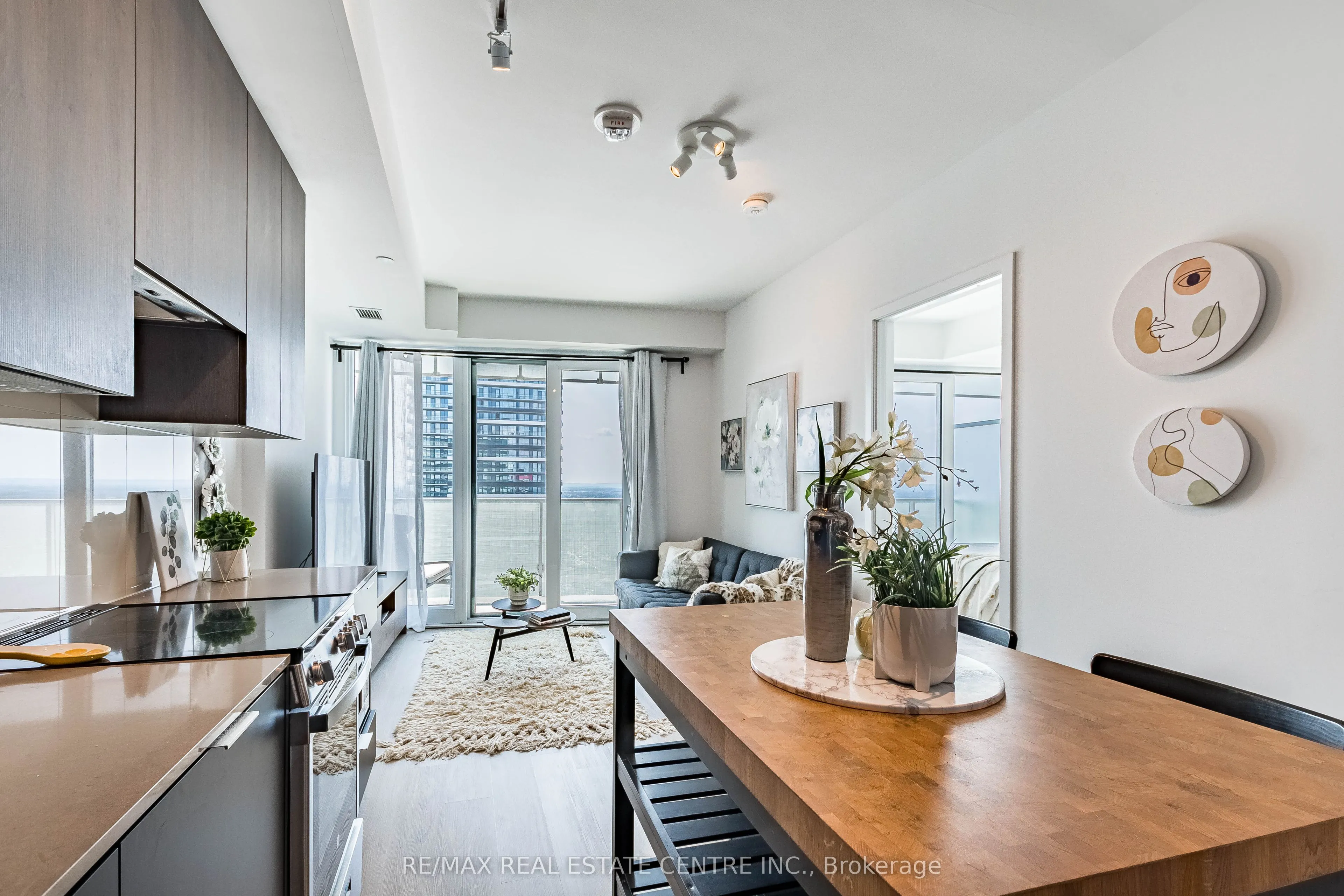 3900 Confederation Parkway #5707