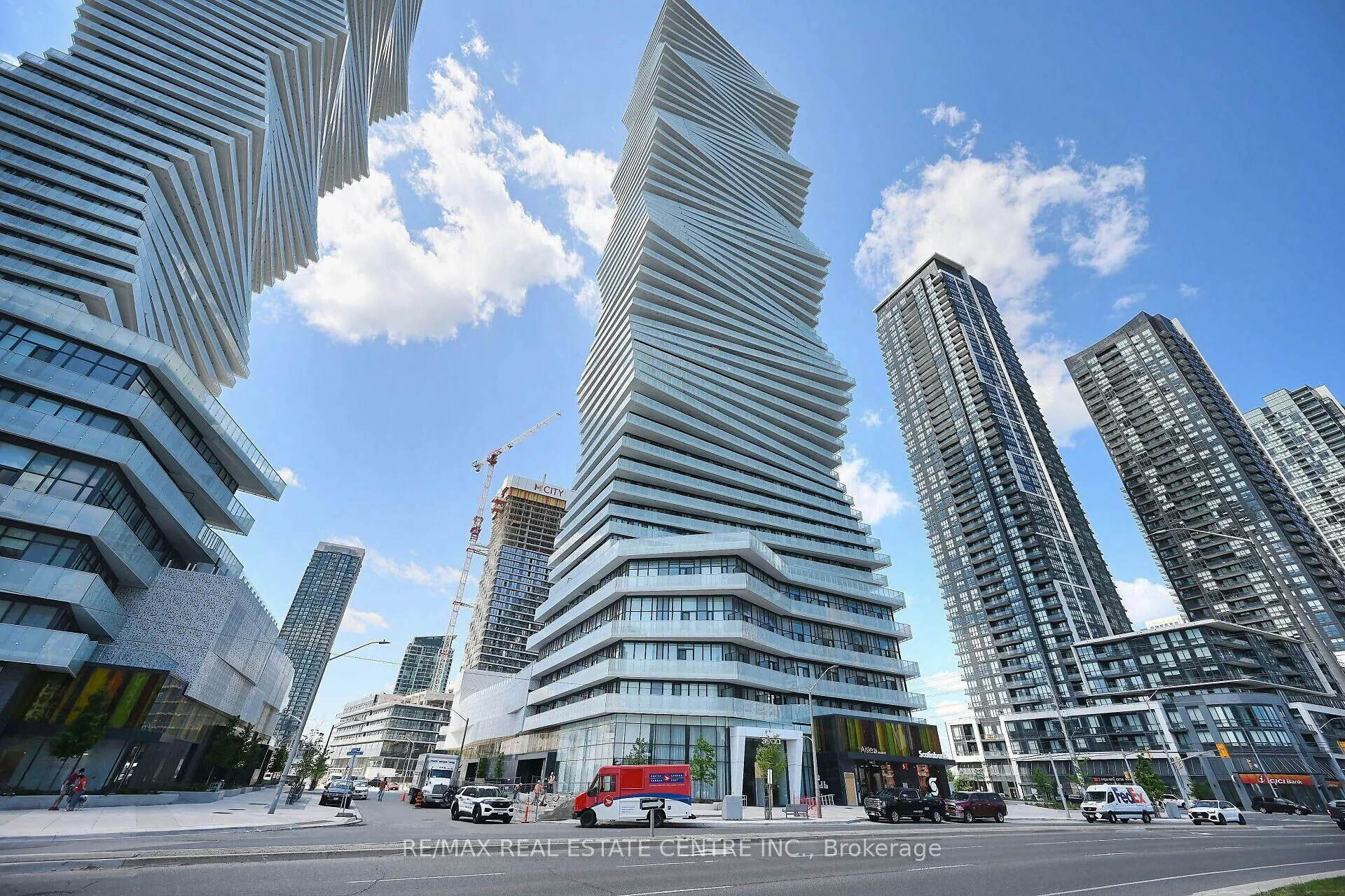3900 Confederation Parkway #5707