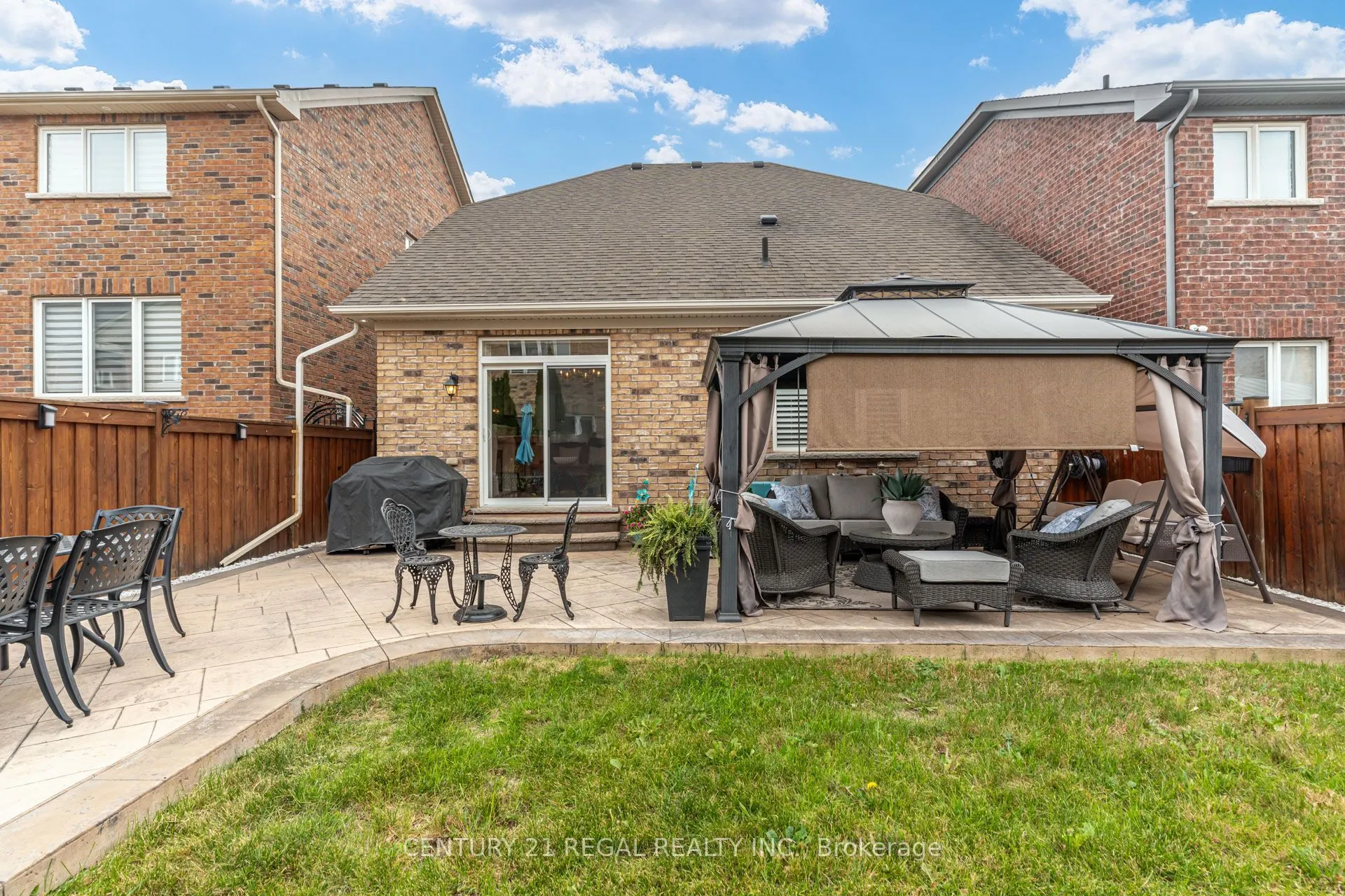 66 McEchearn Crescent