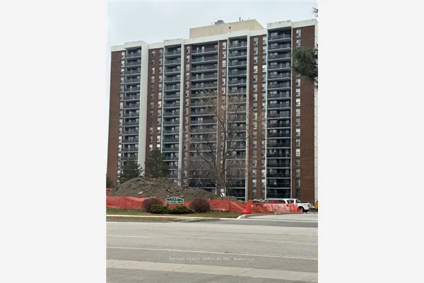 21 Knightsbridge Road #805