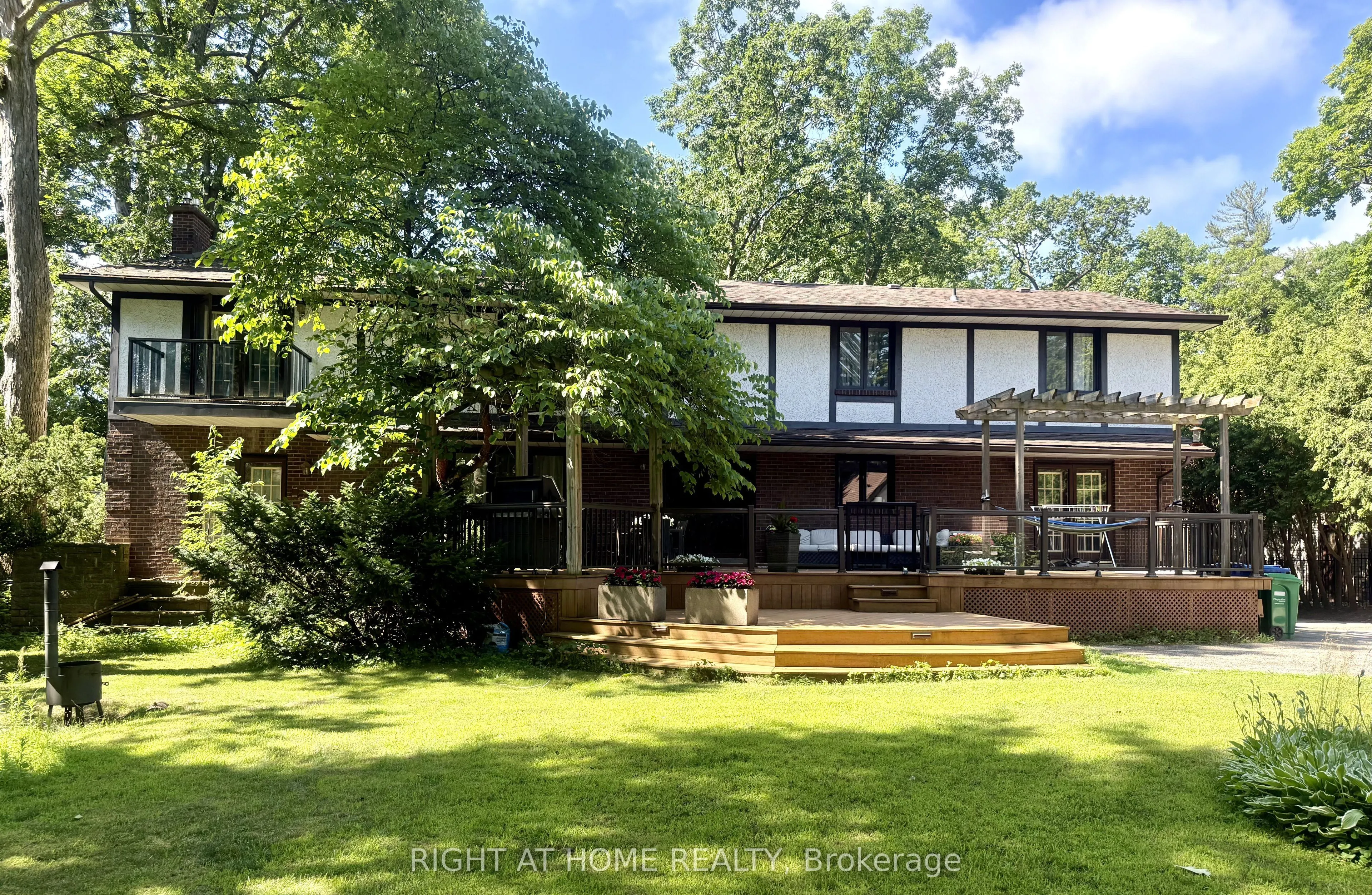 2123 Gordon Drive