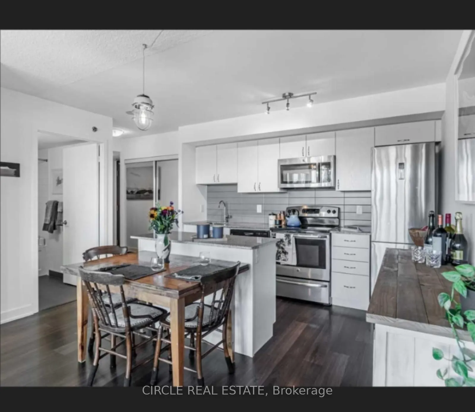 712-11 Superior Ave Avenue #12