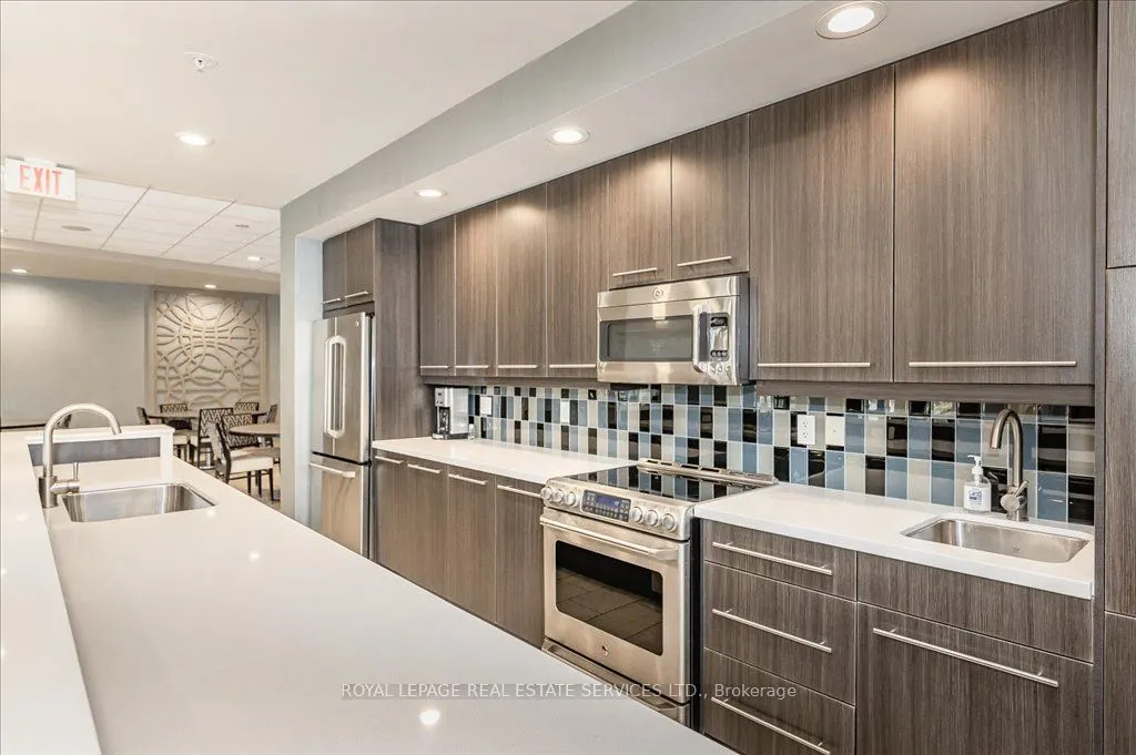 551 Maple Avenue #615