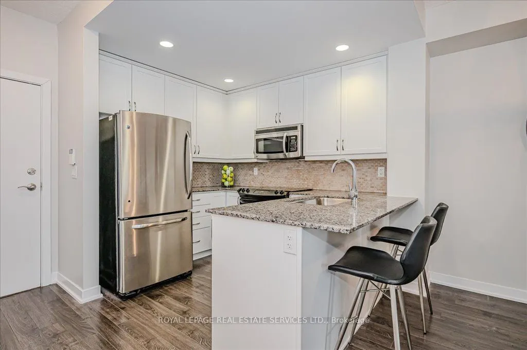 551 Maple Avenue #615