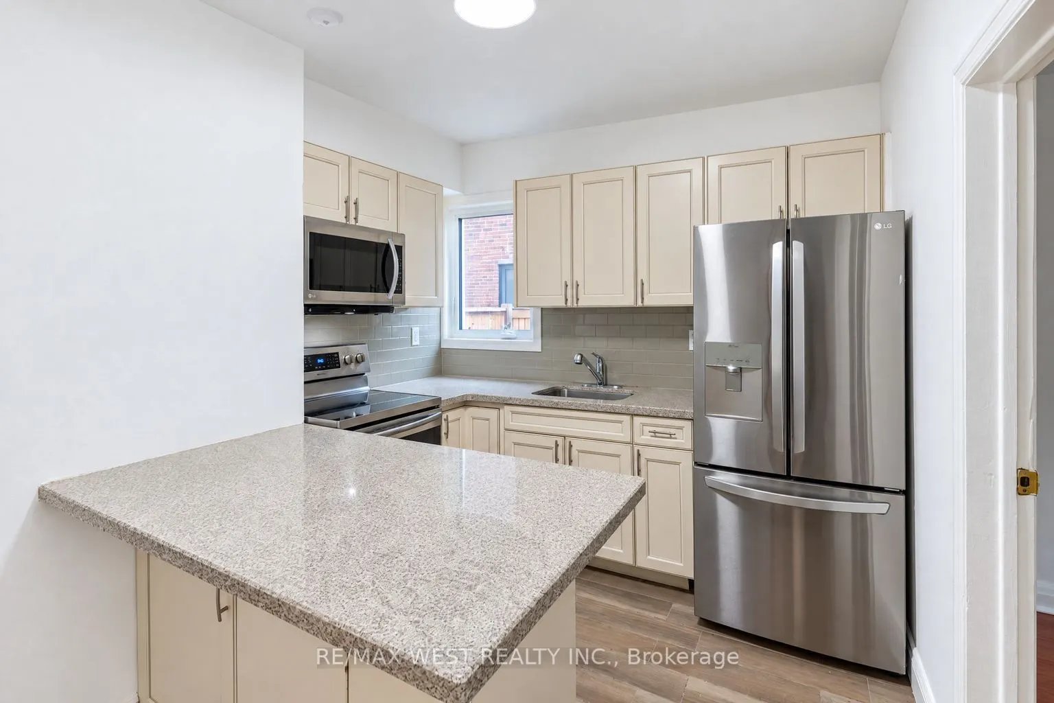 203 Islington Avenue #Main