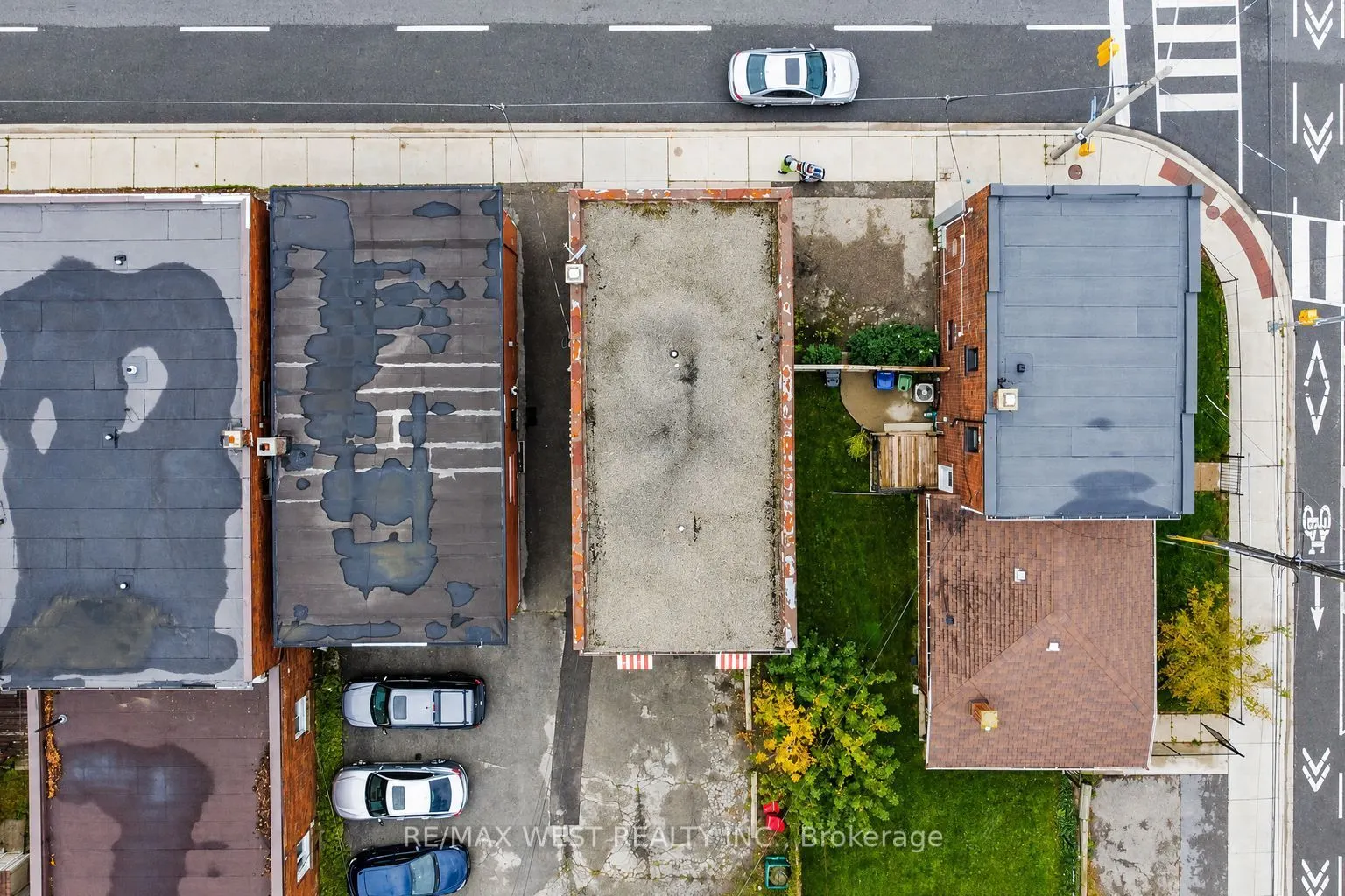 203 Islington Avenue #Main