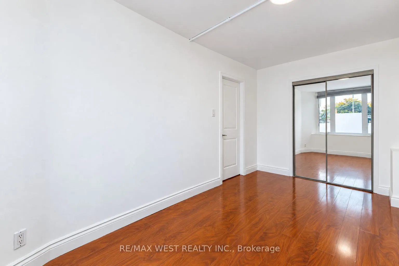 203 Islington Avenue #Main