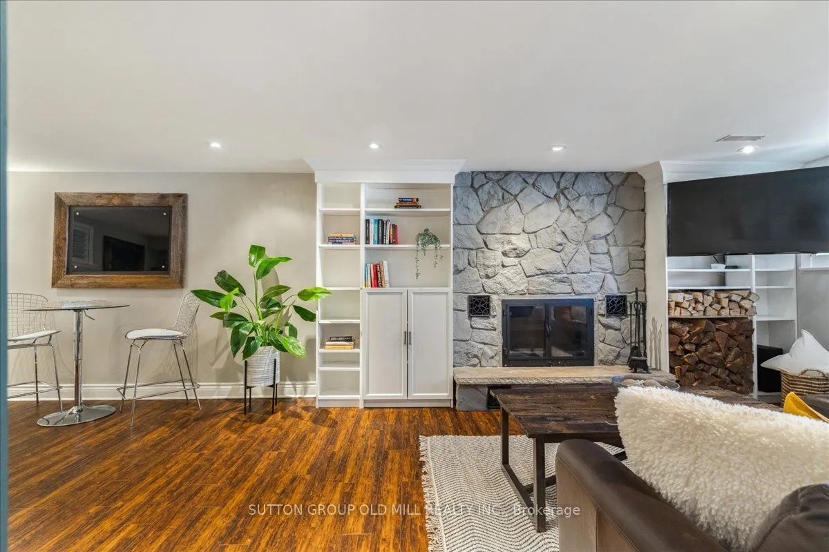 2A Elton Crescent