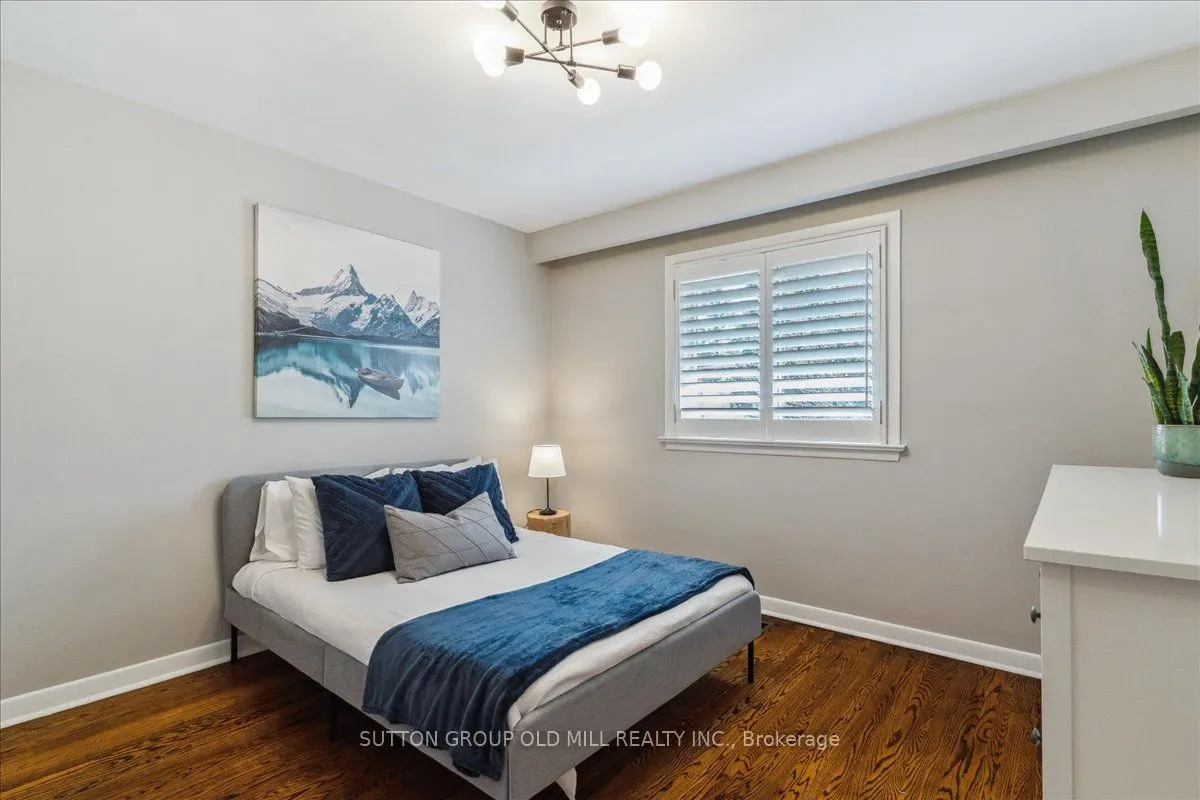 2A Elton Crescent