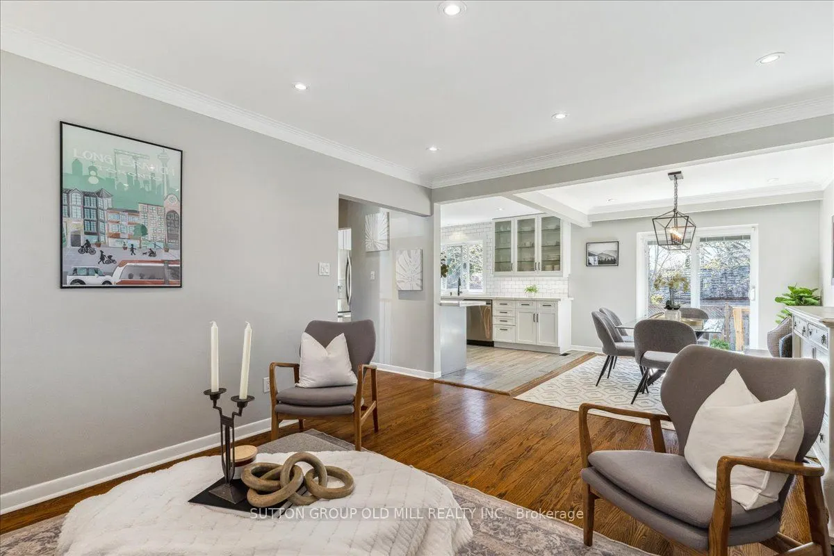 2A Elton Crescent