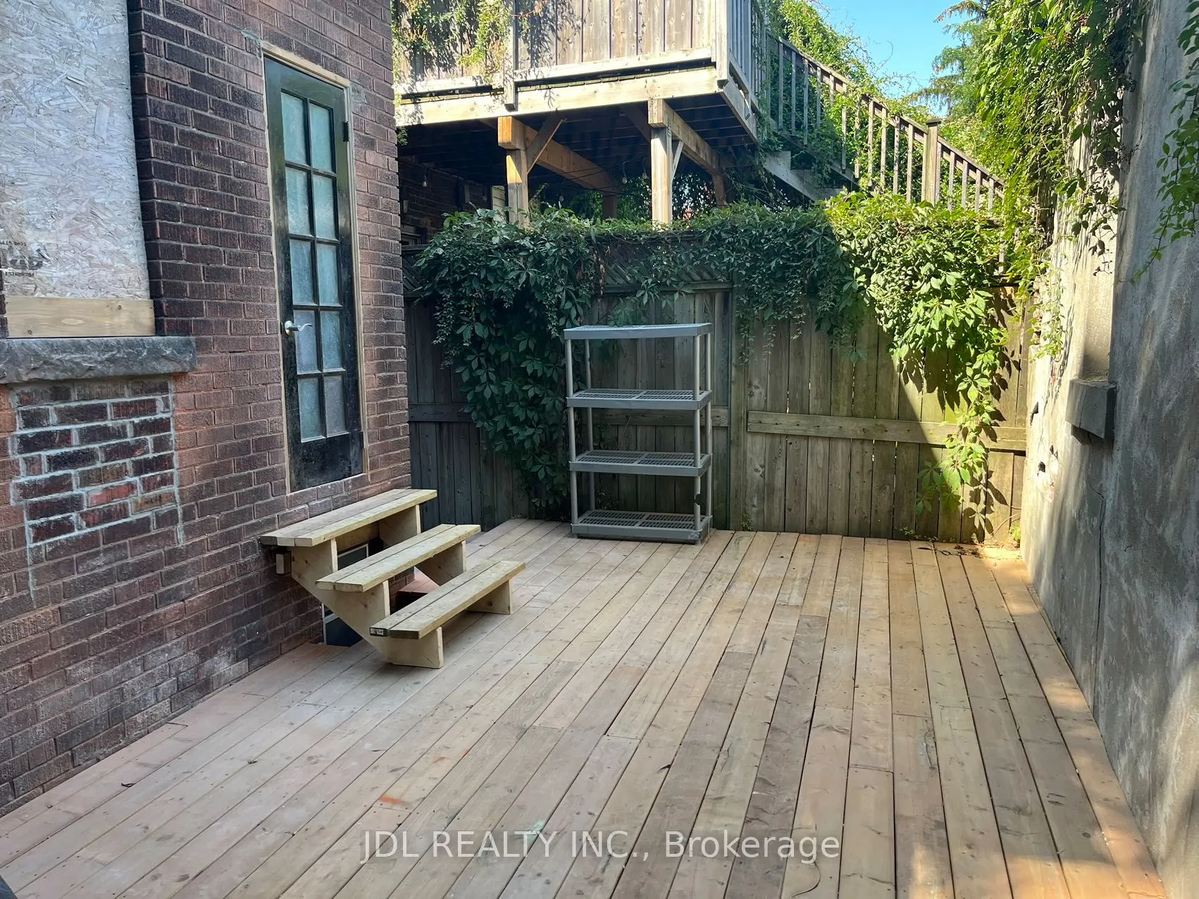 5 Sorauren Avenue